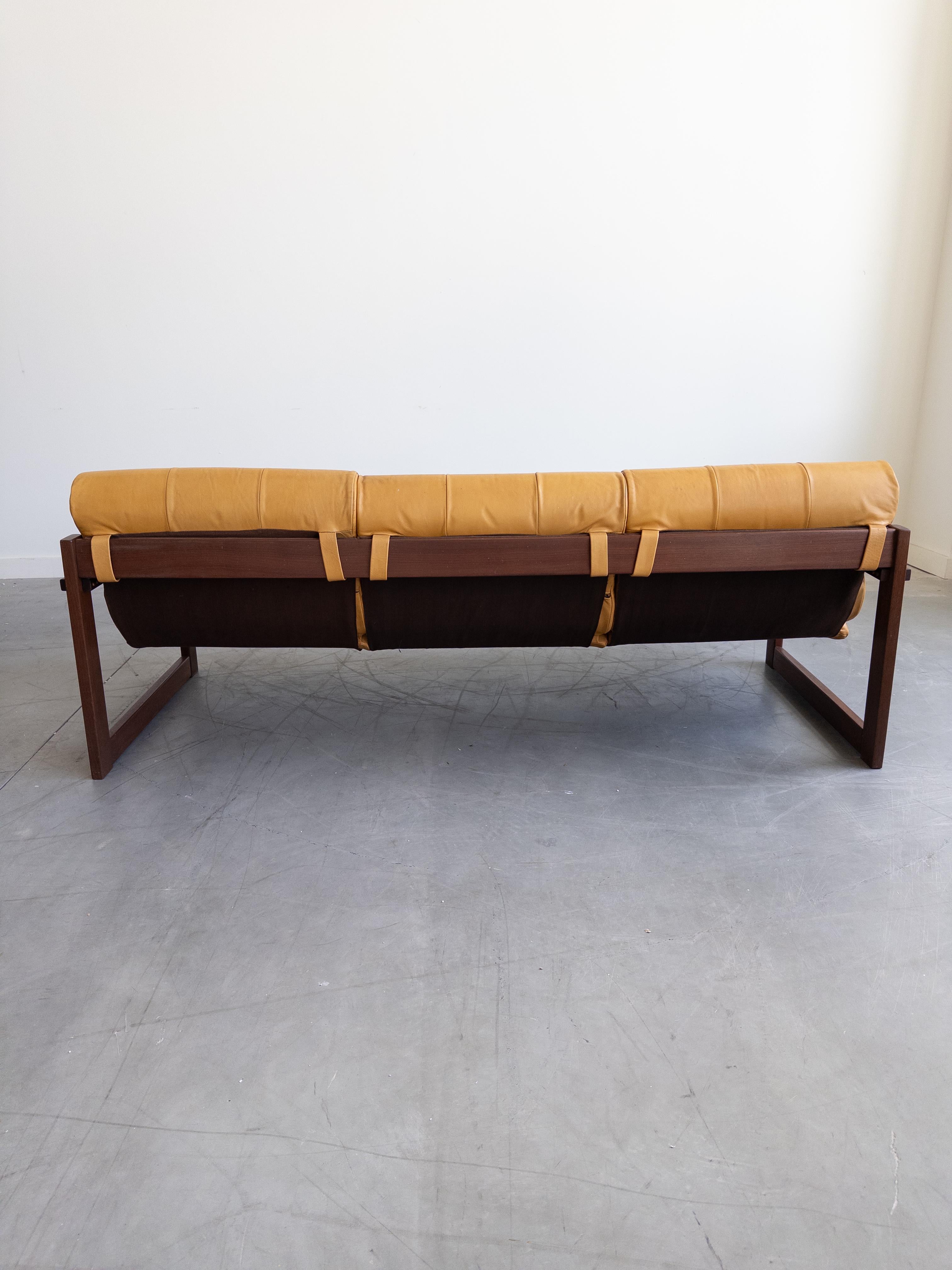 Mid-20th Century MP-167 3-Seat Sofa by Percival Lafer For Sale