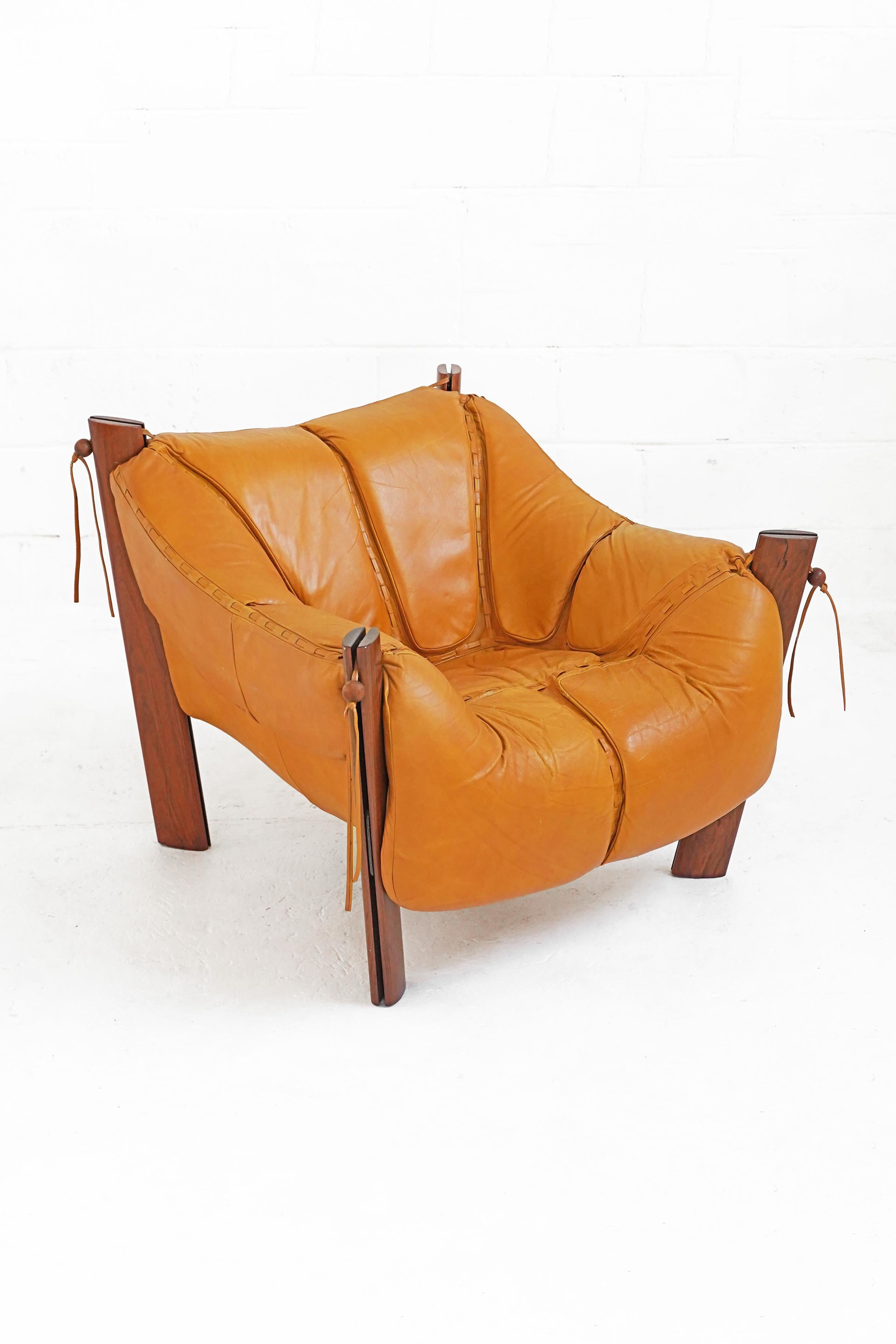 MP-211 Lounge Chair by Brazilian Designer Percival Lafer for Móveis Lafer 2