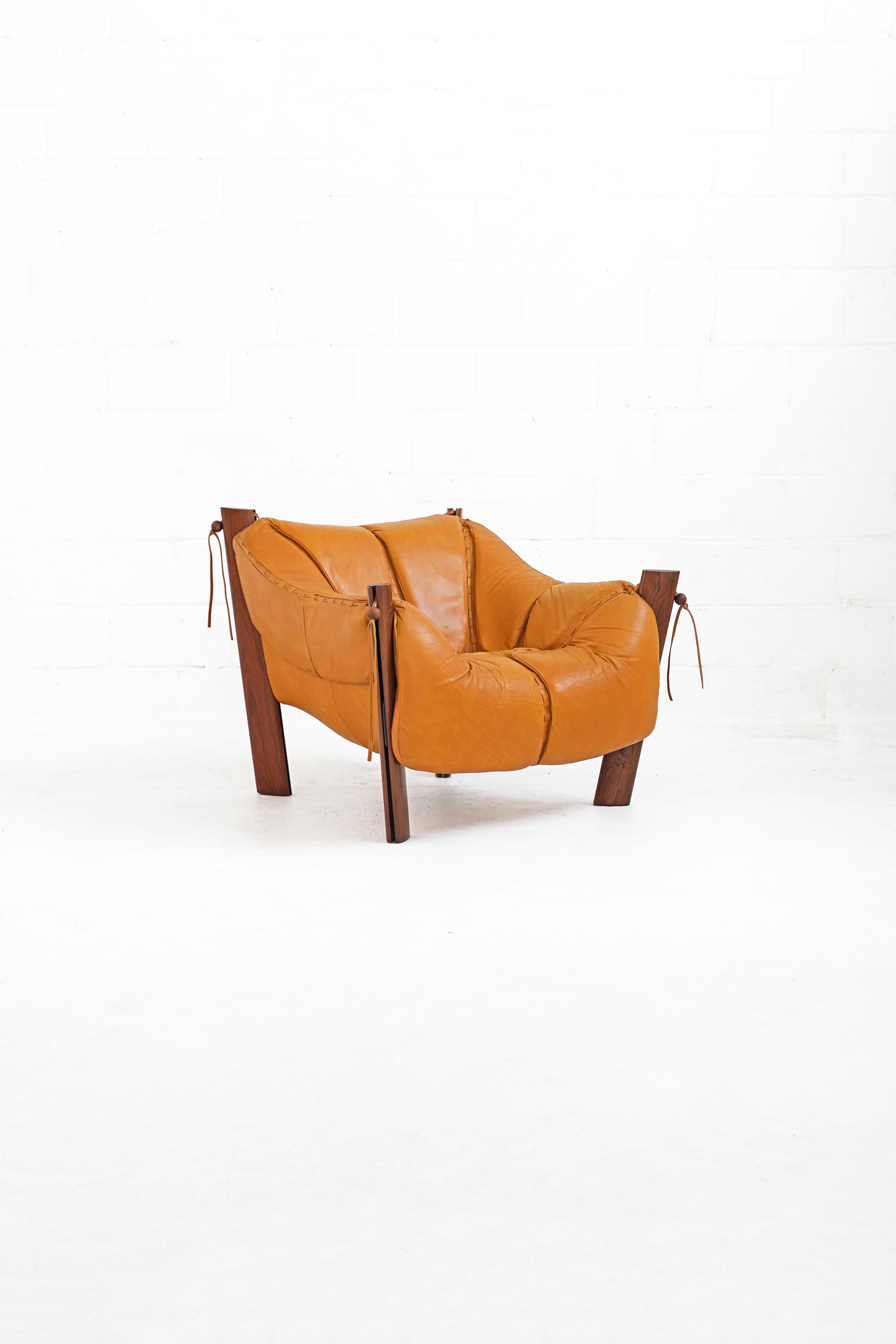 MP-211 Lounge Chair by Brazilian Designer Percival Lafer for Móveis Lafer 9