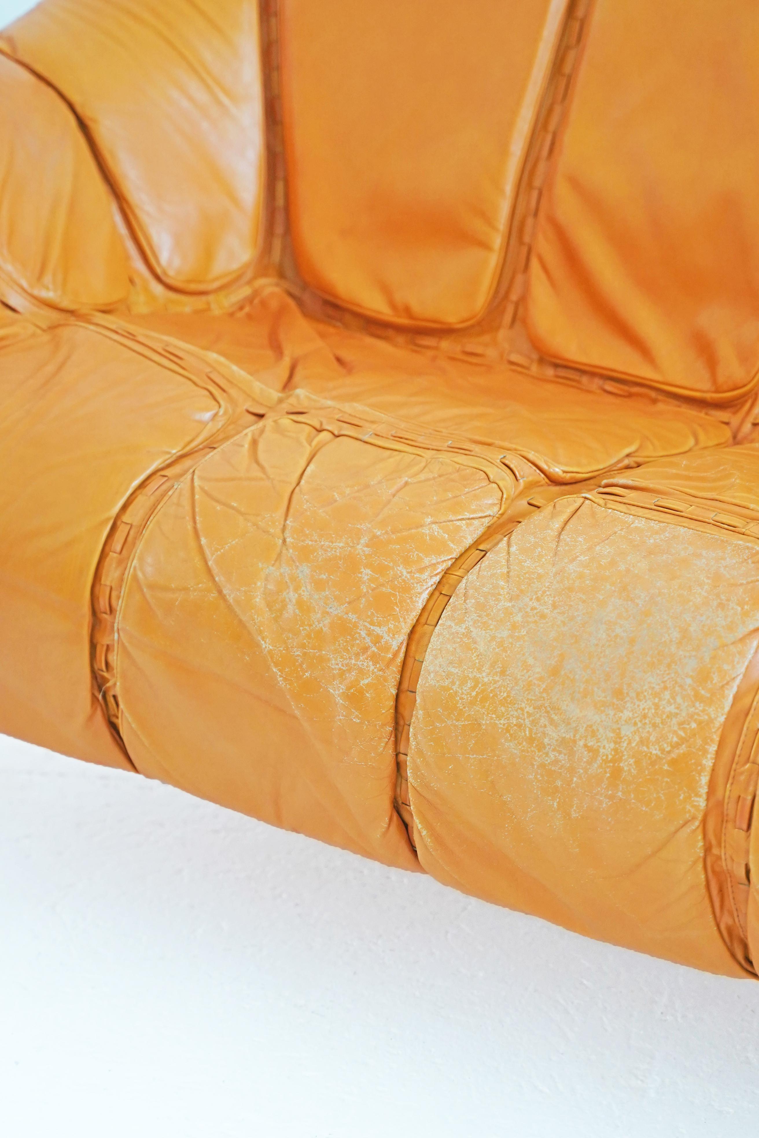 MP-211 Sofa in Leather by Brazilian Designer Percival Lafer for Móveis Lafer 12