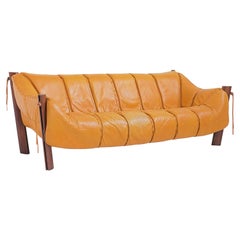 MP-211 Sofa aus Leder vom brasilianischen Designer Percival Lafer für Móveis Lafer