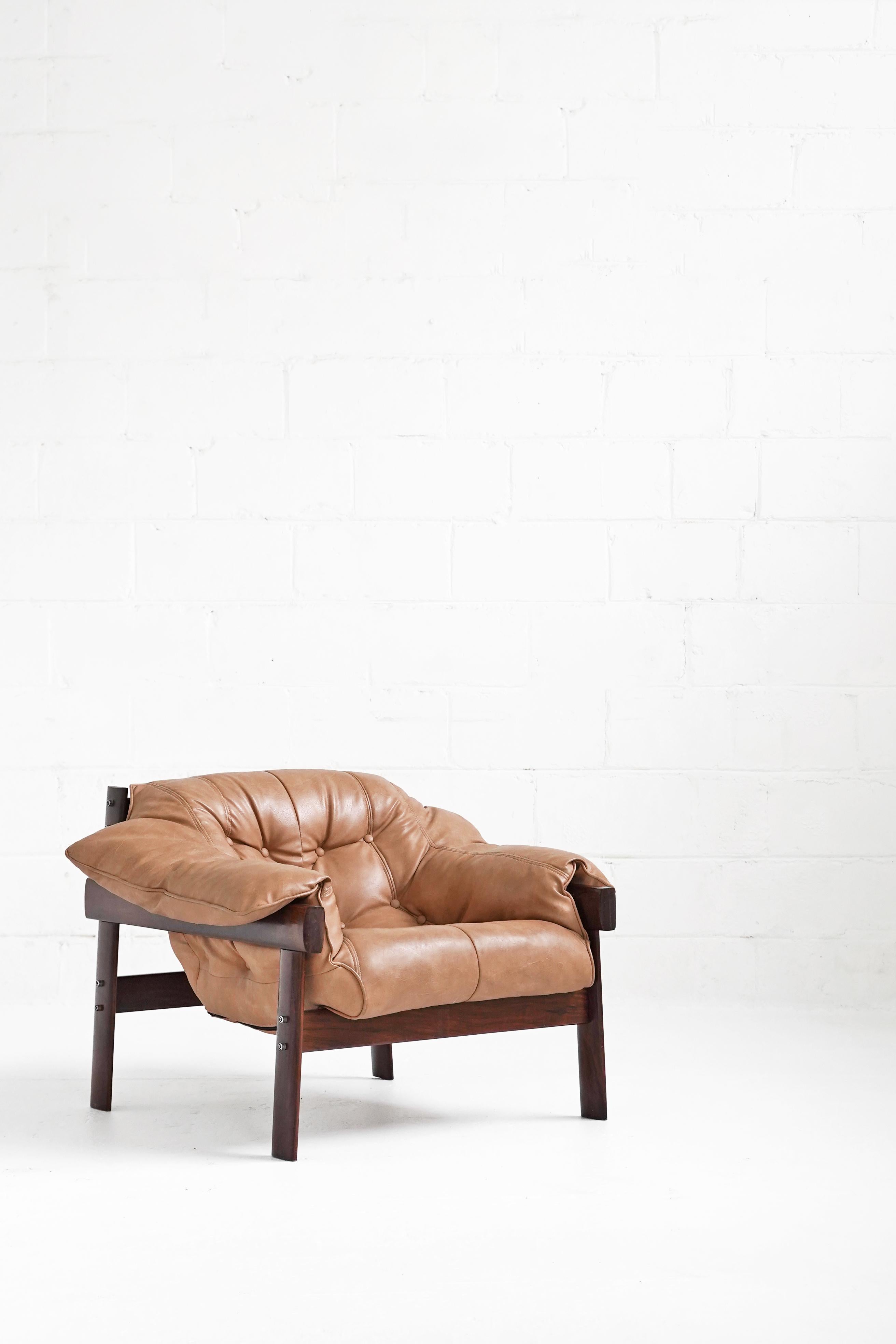 MP-41 Lounge Chair by Brazilian Designer Percival Lafer for Móveis Lafer 4