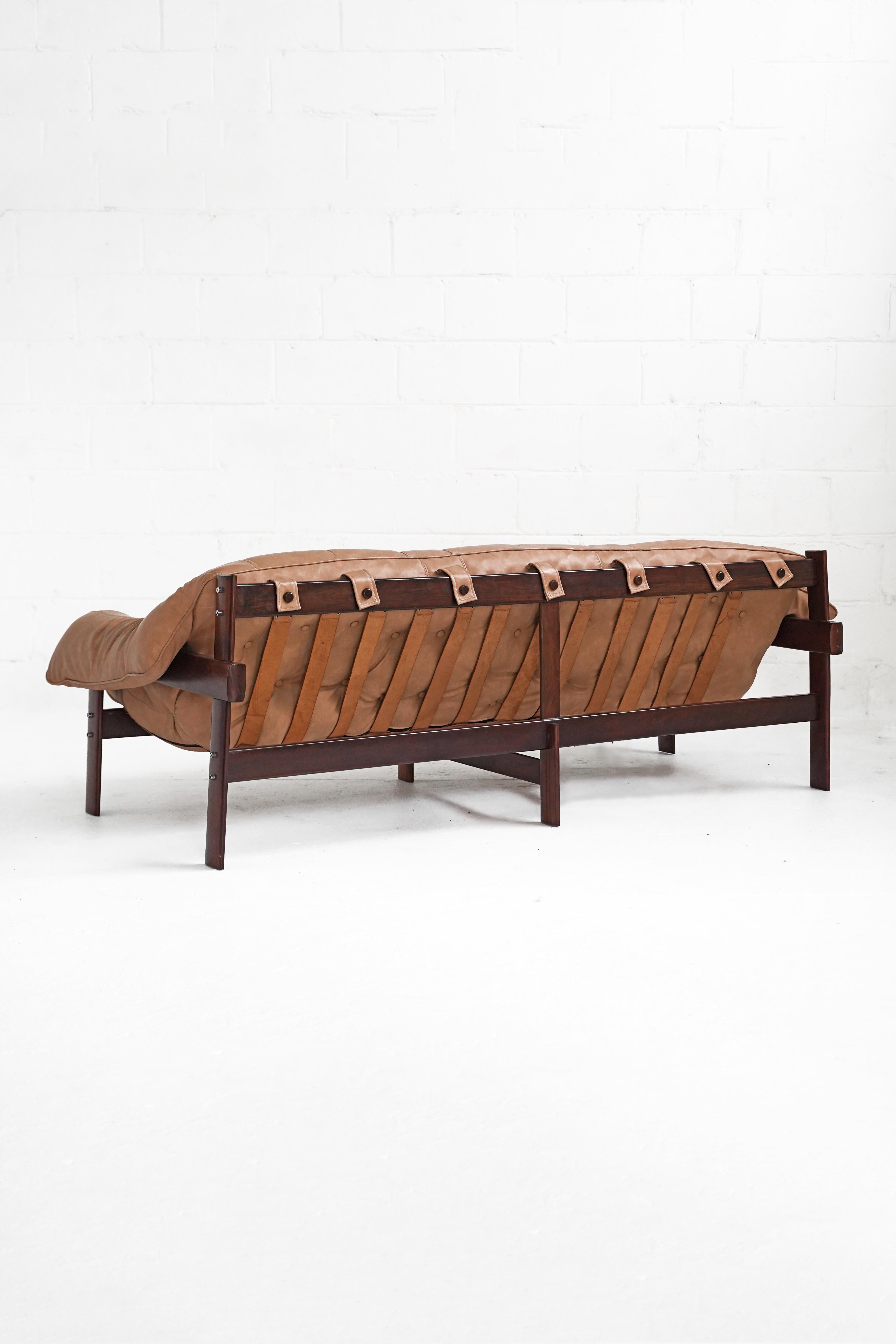 MP-41 Sofa by Brazilian Designer Percival Lafer for Móveis Lafer 6