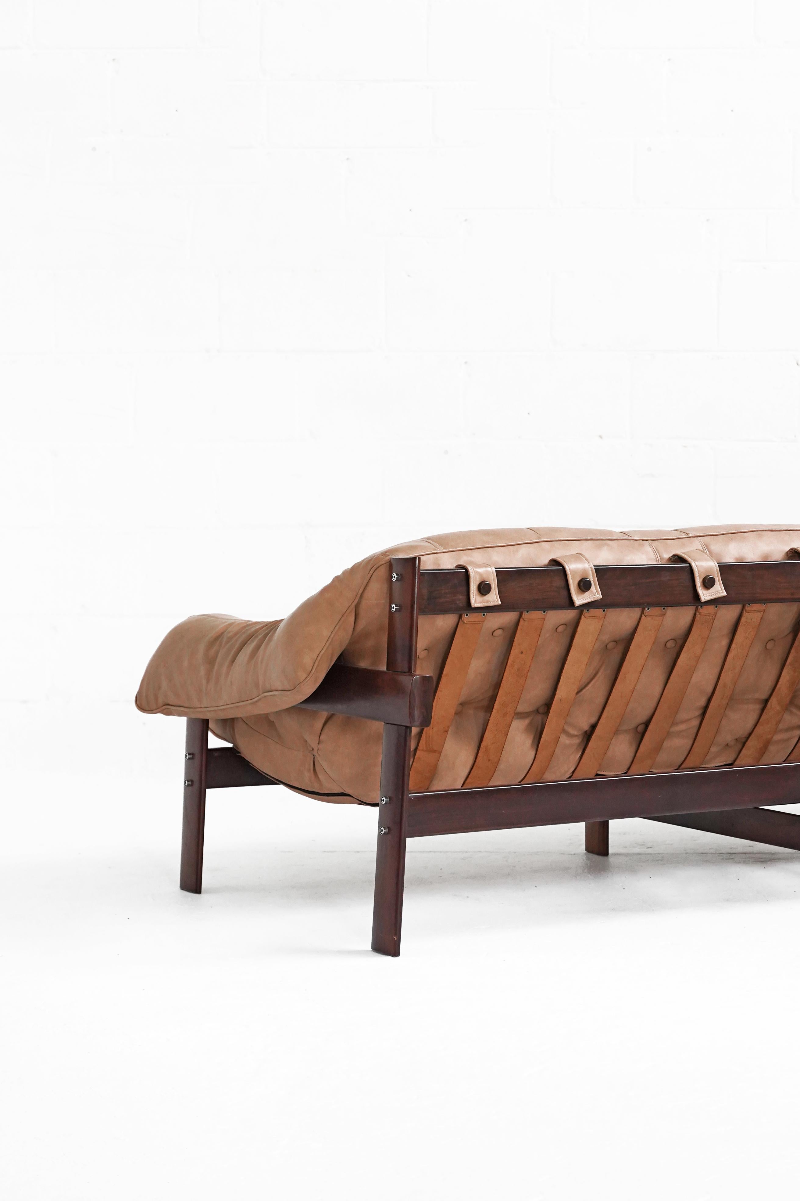 MP-41 Sofa by Brazilian Designer Percival Lafer for Móveis Lafer 7