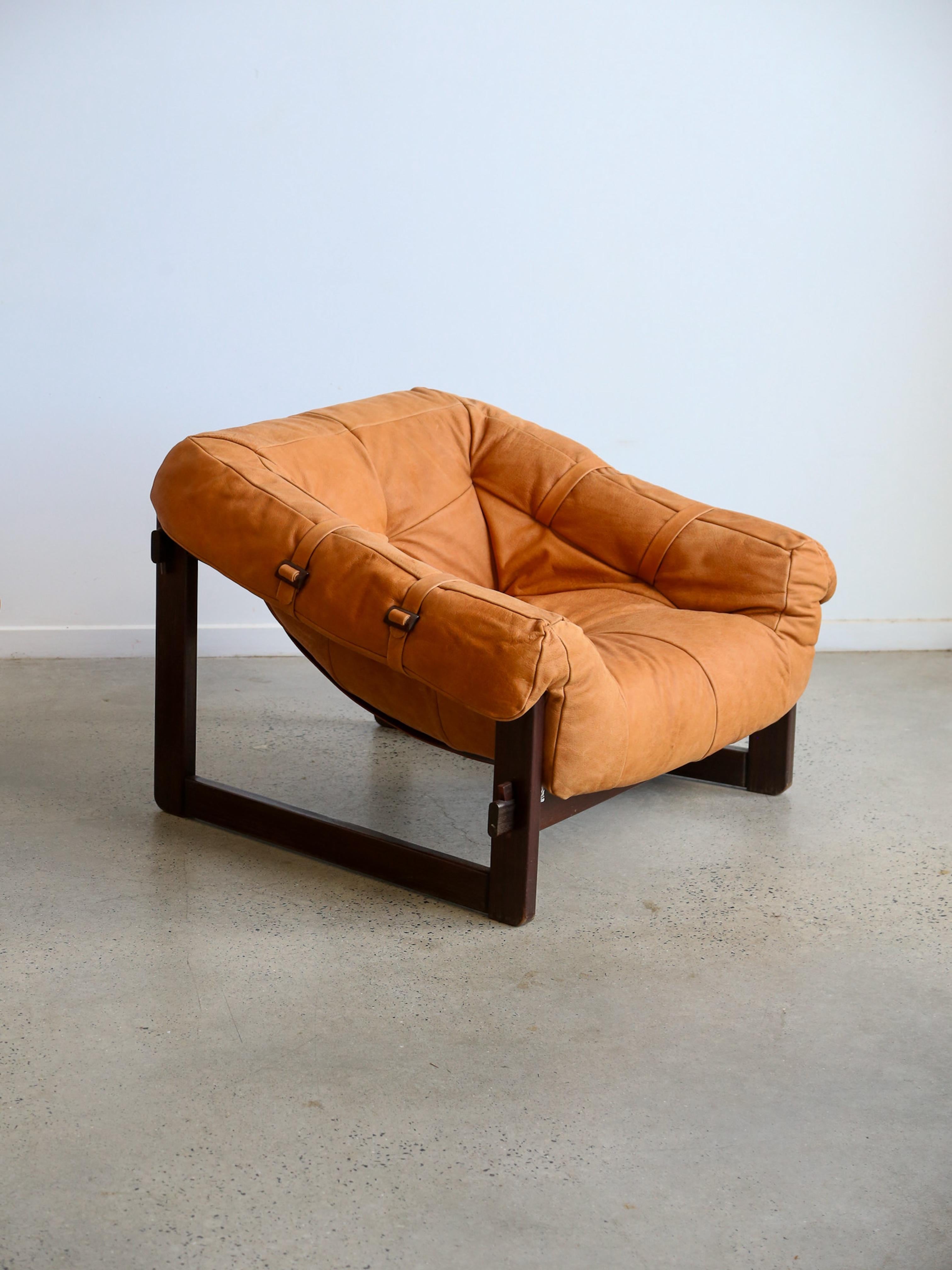 Mp-91 Armchairs by Percival Lafer in Wood and Leather In Good Condition For Sale In Byron Bay, NSW