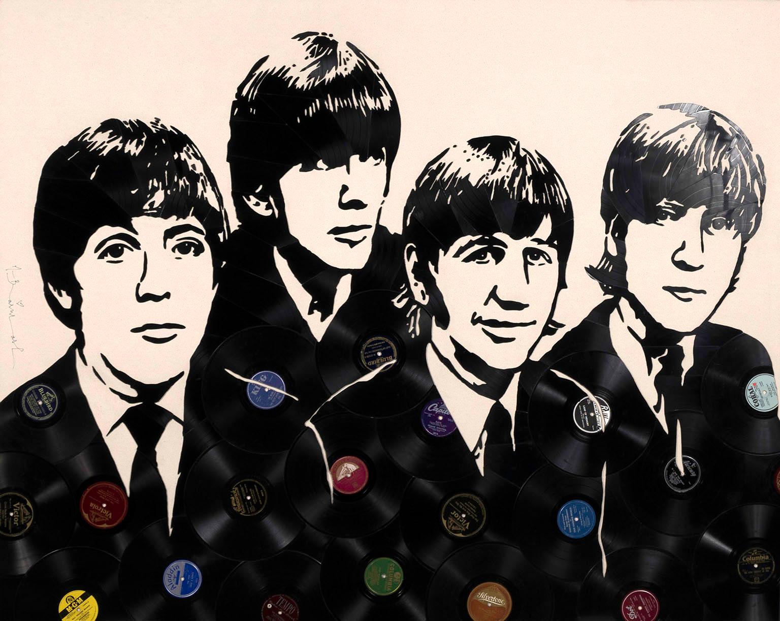 Un ritratto dei "The Beatles" (Paul McCartney, George Harrison, Ringo Starr e John Lennon) è realizzato con dischi in vinile rotti su tela in questa opera d'arte a tecnica mista di Mr. Brainwash. Firmato "Mr. Brainwash" sul lato anteriore sinistro.