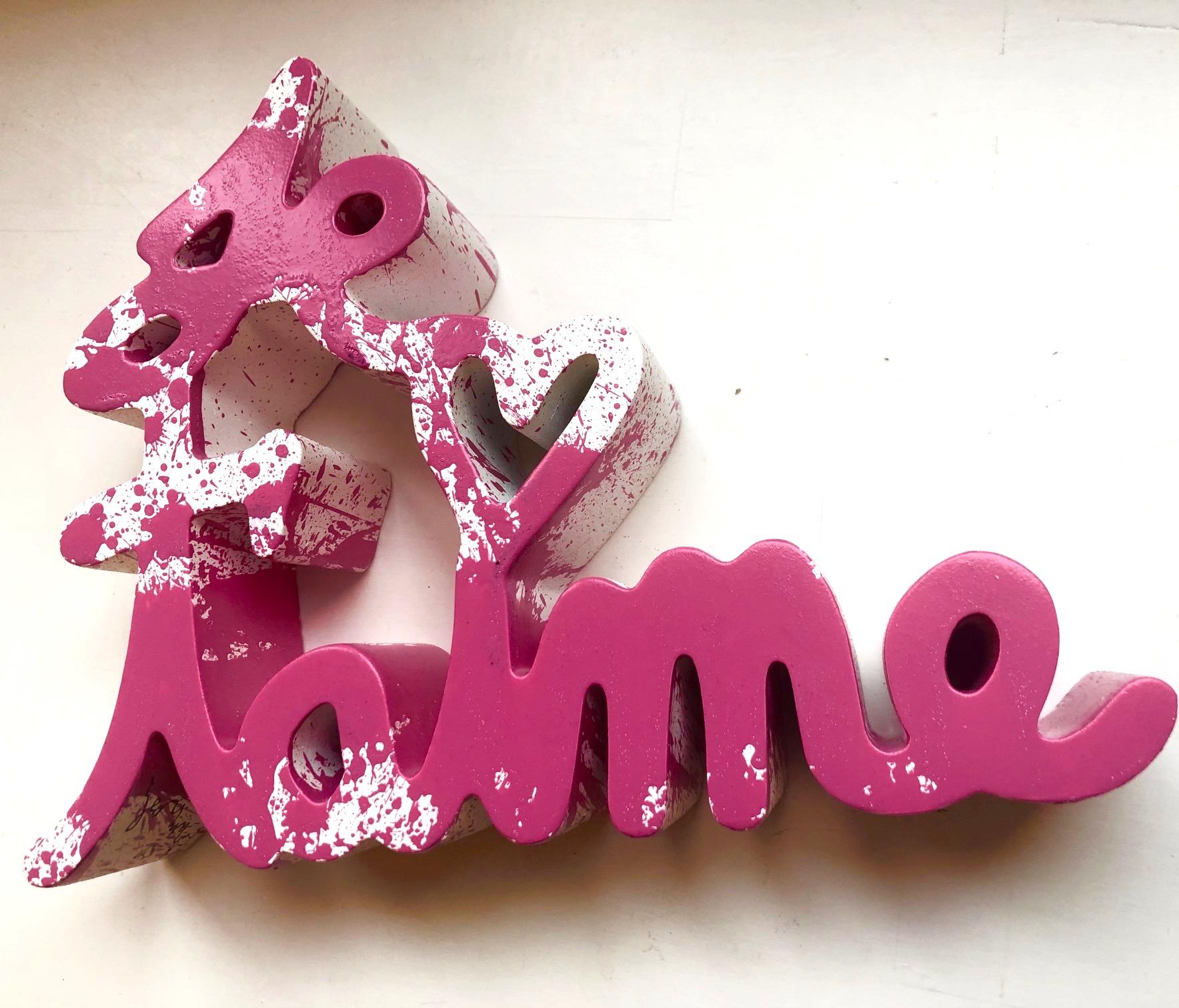 Je t`aime Splash pink - Sculpture by Mr. Brainwash