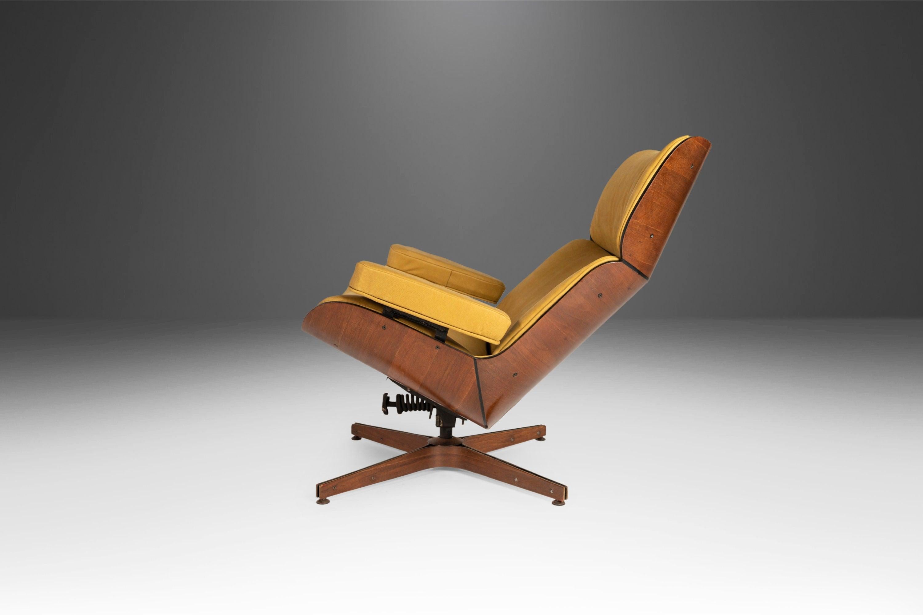 Mid-Century Modern Mr. Chair Bentwood Walnut Lounge Chair for Plycraft by George Mulhauser, c. 1960