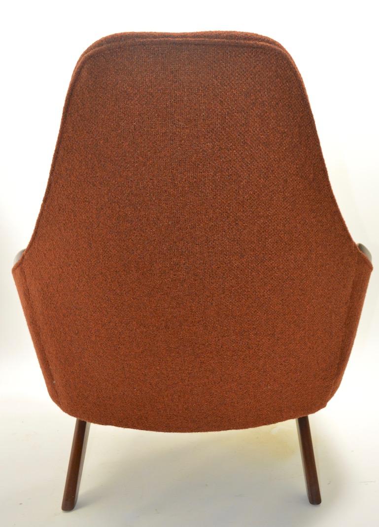 Lounge chair designed by Adrian Pearsall for Craft Associates, known as the Mr. Chair. Good original condition, clean ready to use. Comes with original cushions, shown both with and without back cushion in place. Measures: Seat H 20 x arm H 21.5.
 