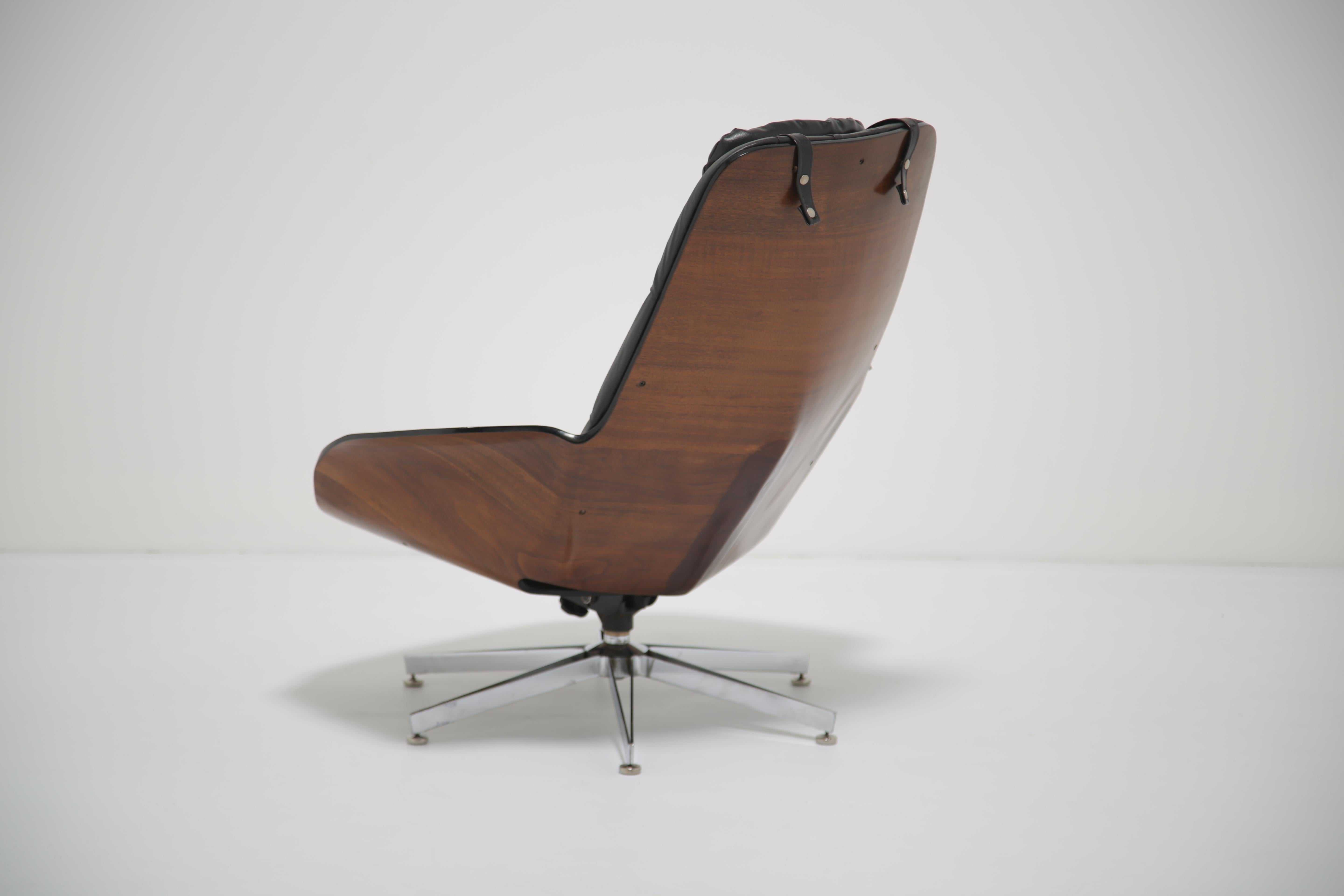 'Mr Chair' Walnut Swivel Lounge Chair by George Mulhauser for Plycraft, 1960s. en venta 5