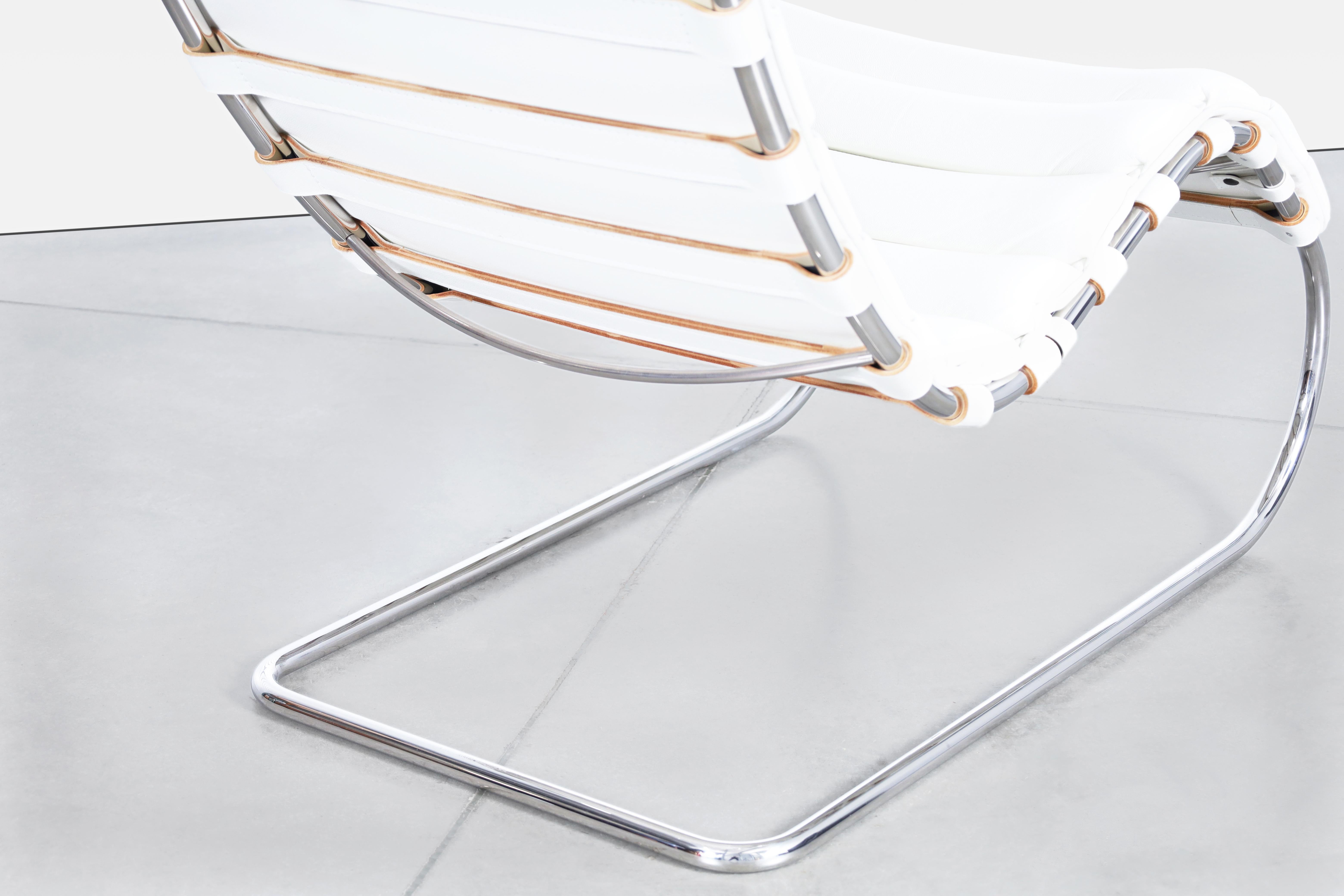 MR Chaise Lounge Chairs by Mies Van der Rohe for Knoll For Sale 5