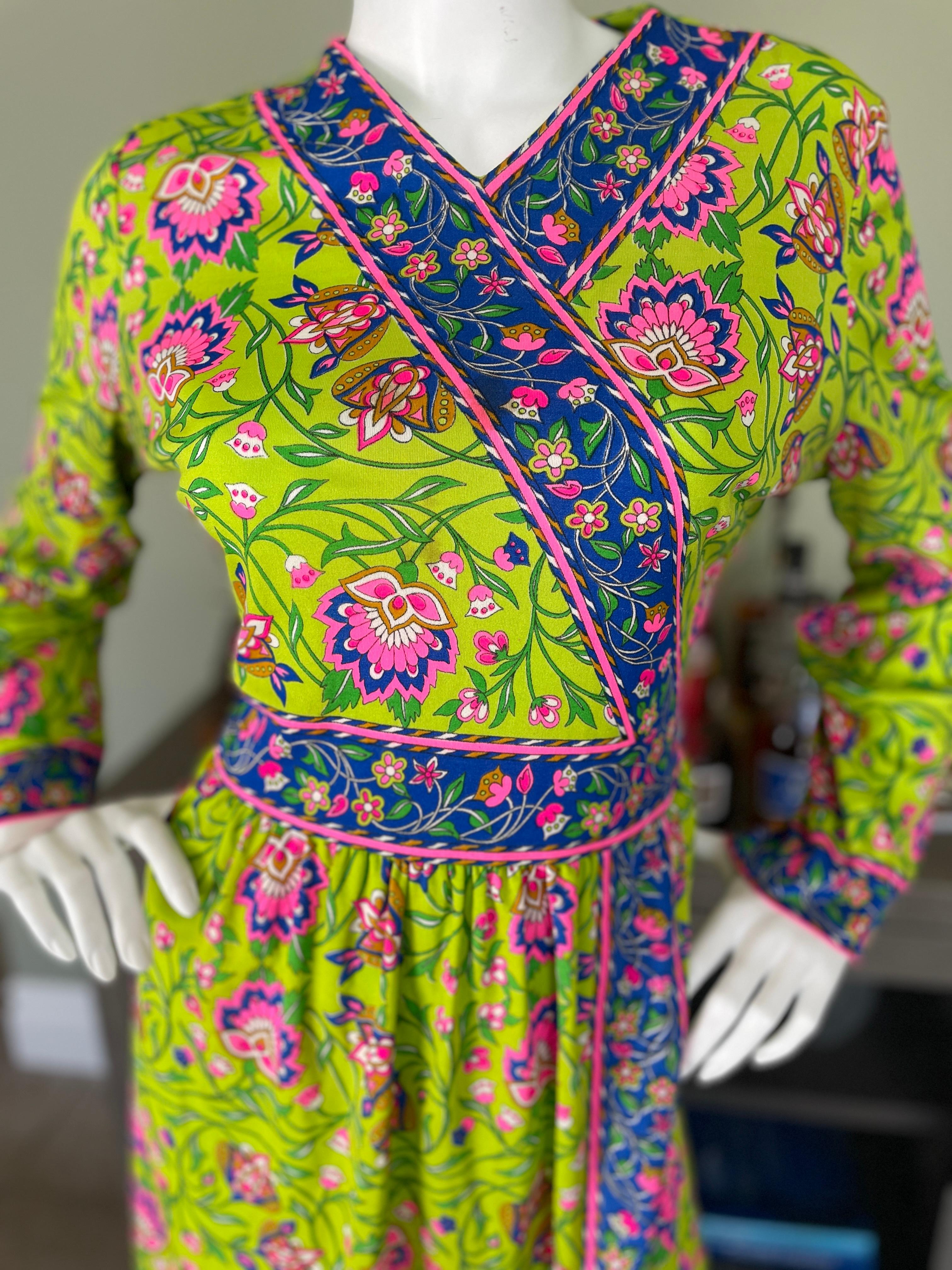 Mr Dino 1970's Psychedelic Floral Jersey Dress Vintage Size 16 In Good Condition For Sale In Cloverdale, CA