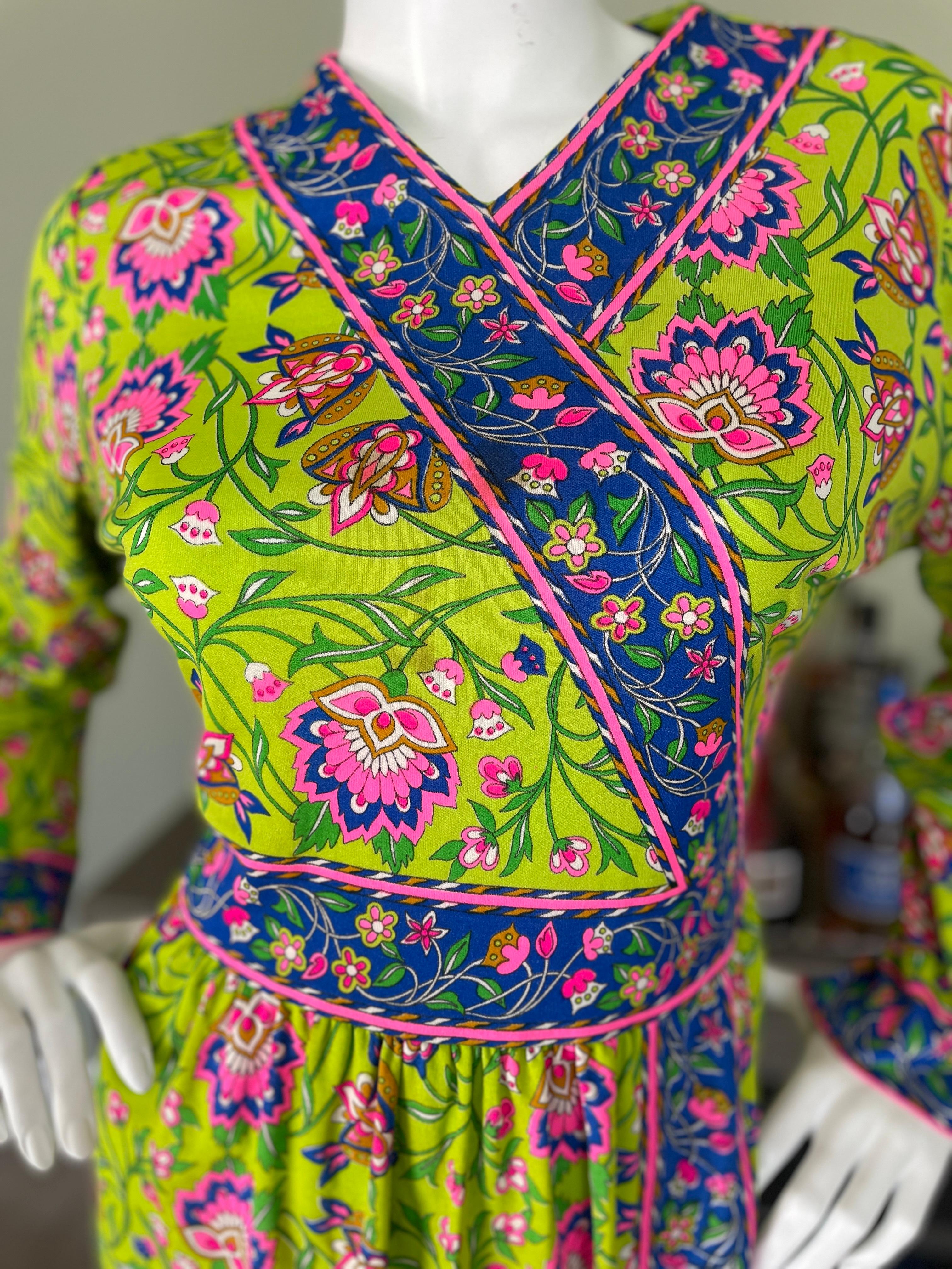 Women's or Men's Mr Dino 1970's Psychedelic Floral Jersey Dress Vintage Size 16 For Sale