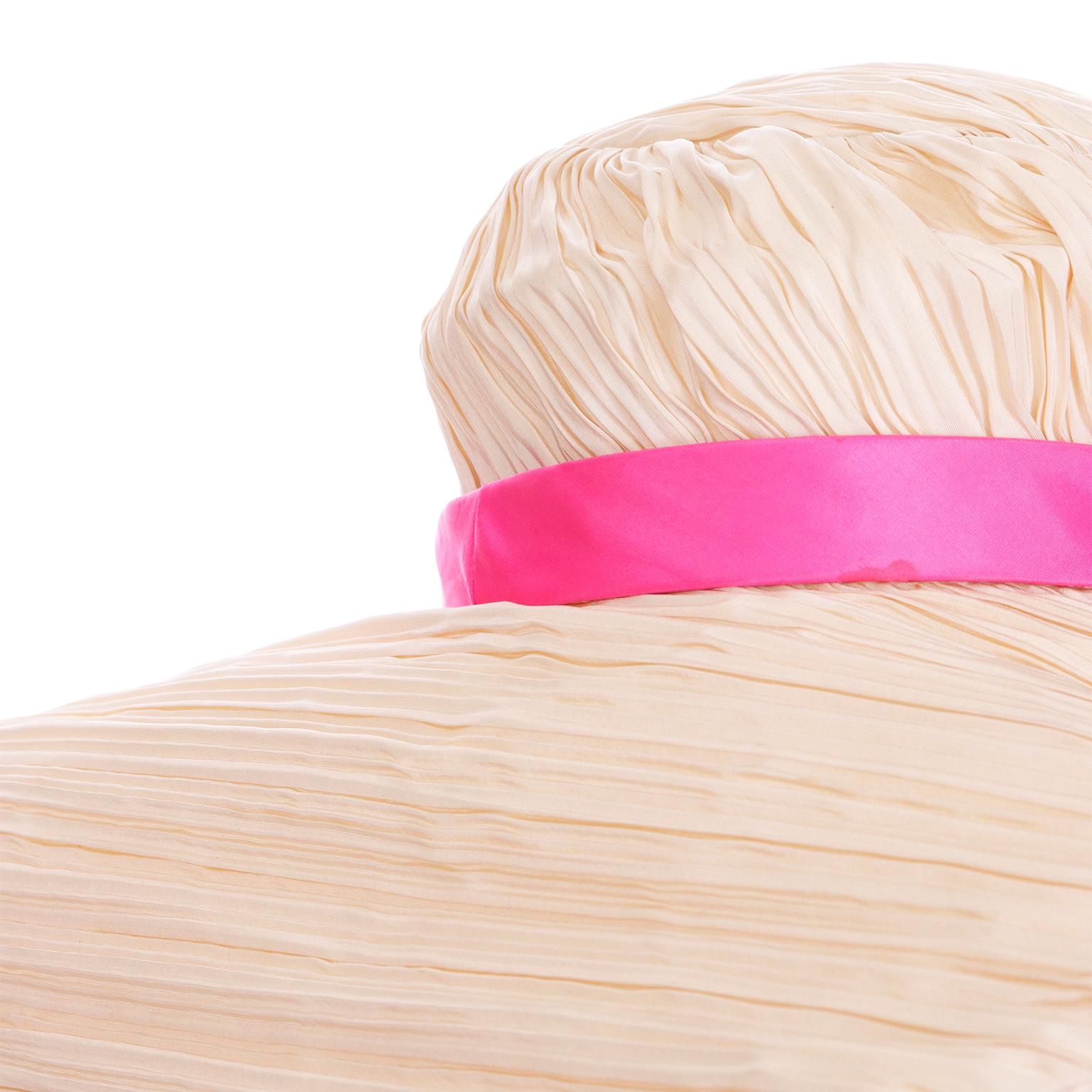 Mr John Vintage Pleated Cream Floppy Hat With Hot Pink Silk Band Ribbon In Good Condition For Sale In Portland, OR