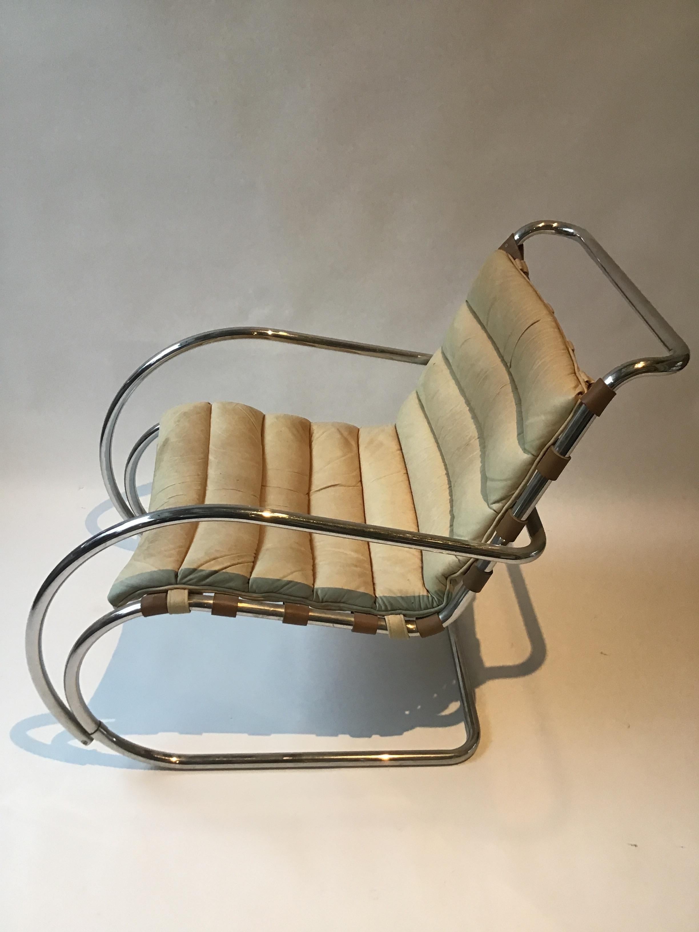 Mr. Lounge armchair by Mies van der Rohe for Knoll International.
Leather set.