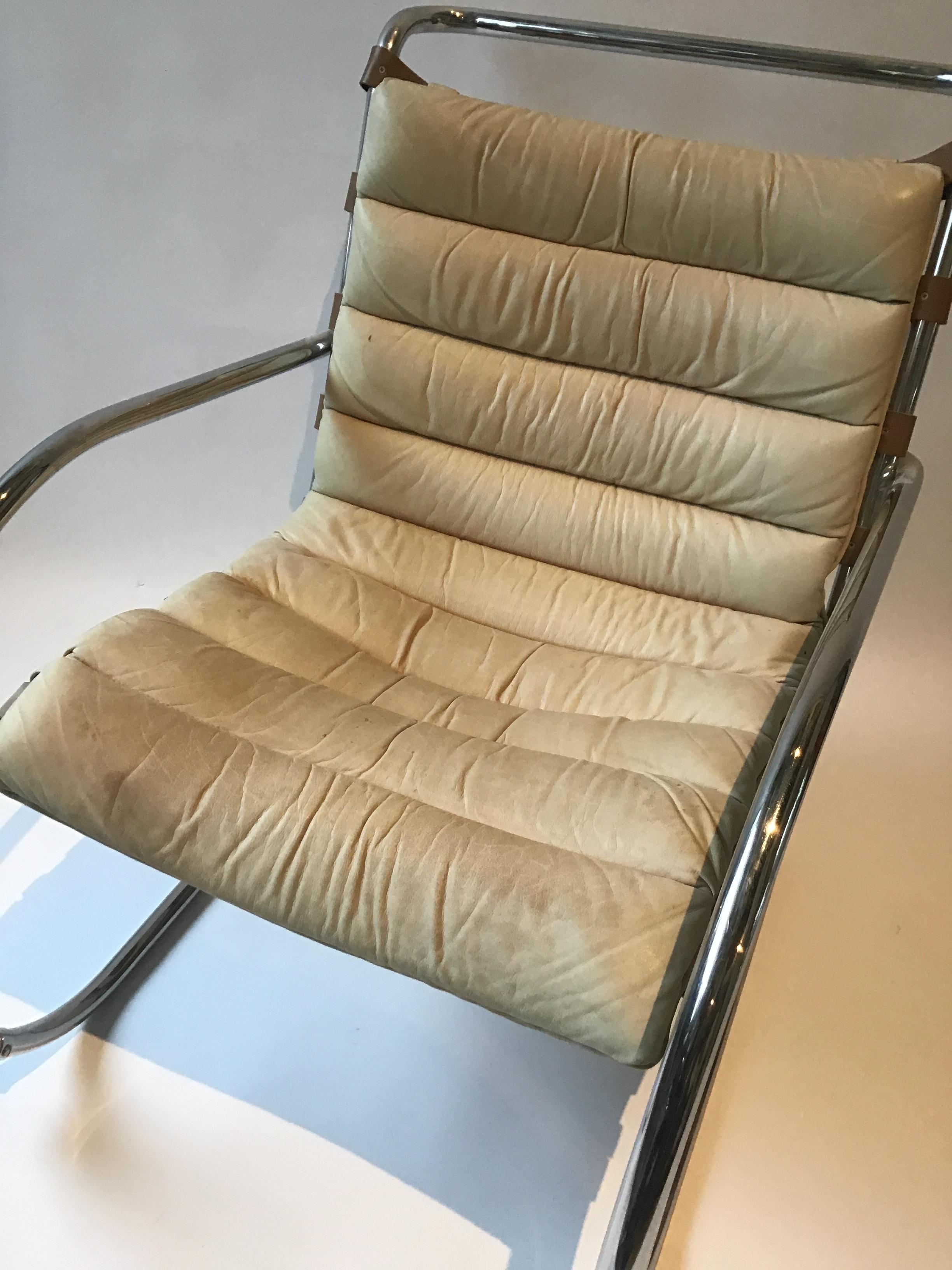 Mr. Lounge Armchair by Mies van der Rohe for Knoll International For Sale 1