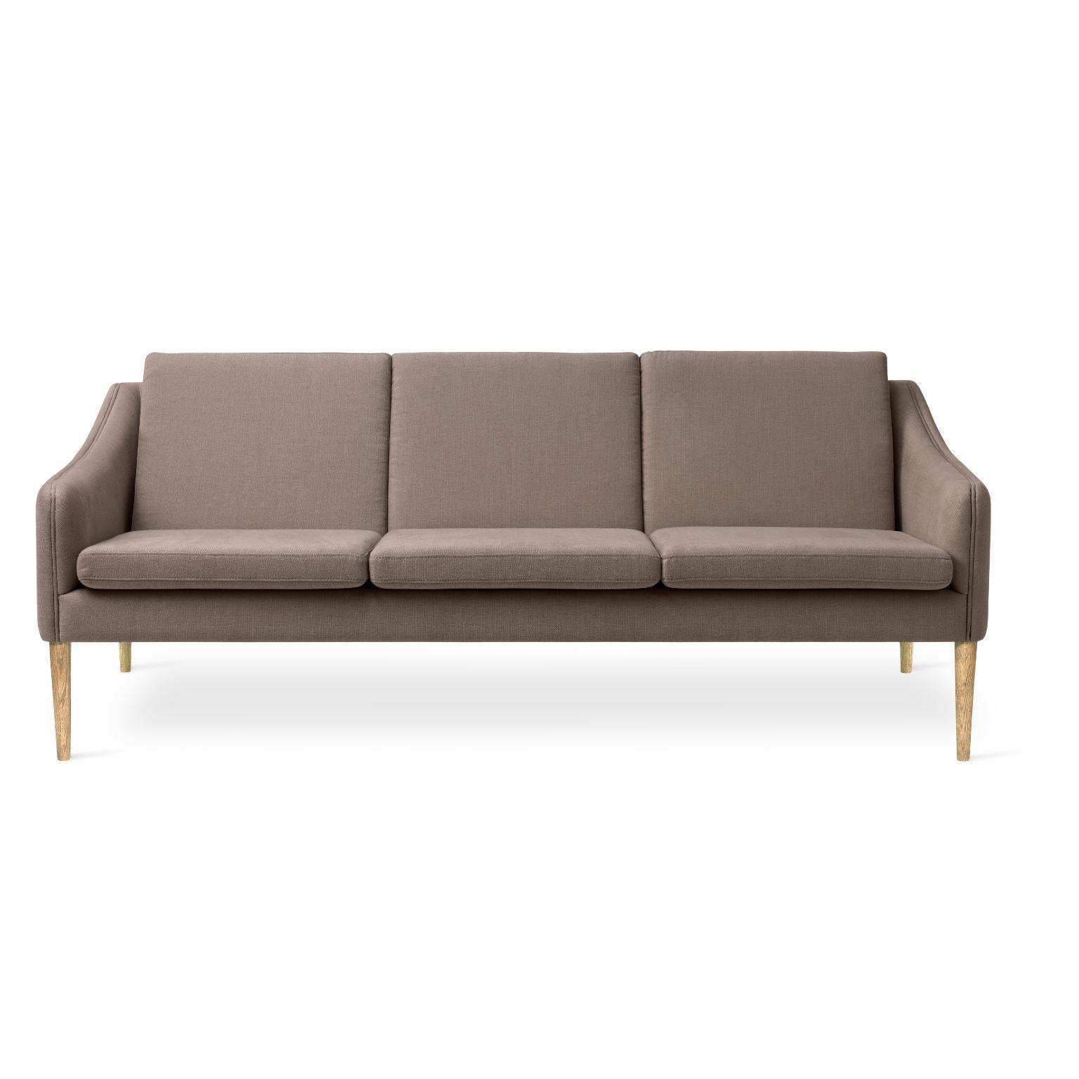 Mr Olsen 3 seater oak broken grey by Warm Nordic
Dimensions: D201 x W79 x H 78/46 cm
Material: Textile upholstery, Foam, Spring system, Solid oiled oak legs, Solid smoked oak legs
Weight: 50 kg
Also available in different colours and finishes.