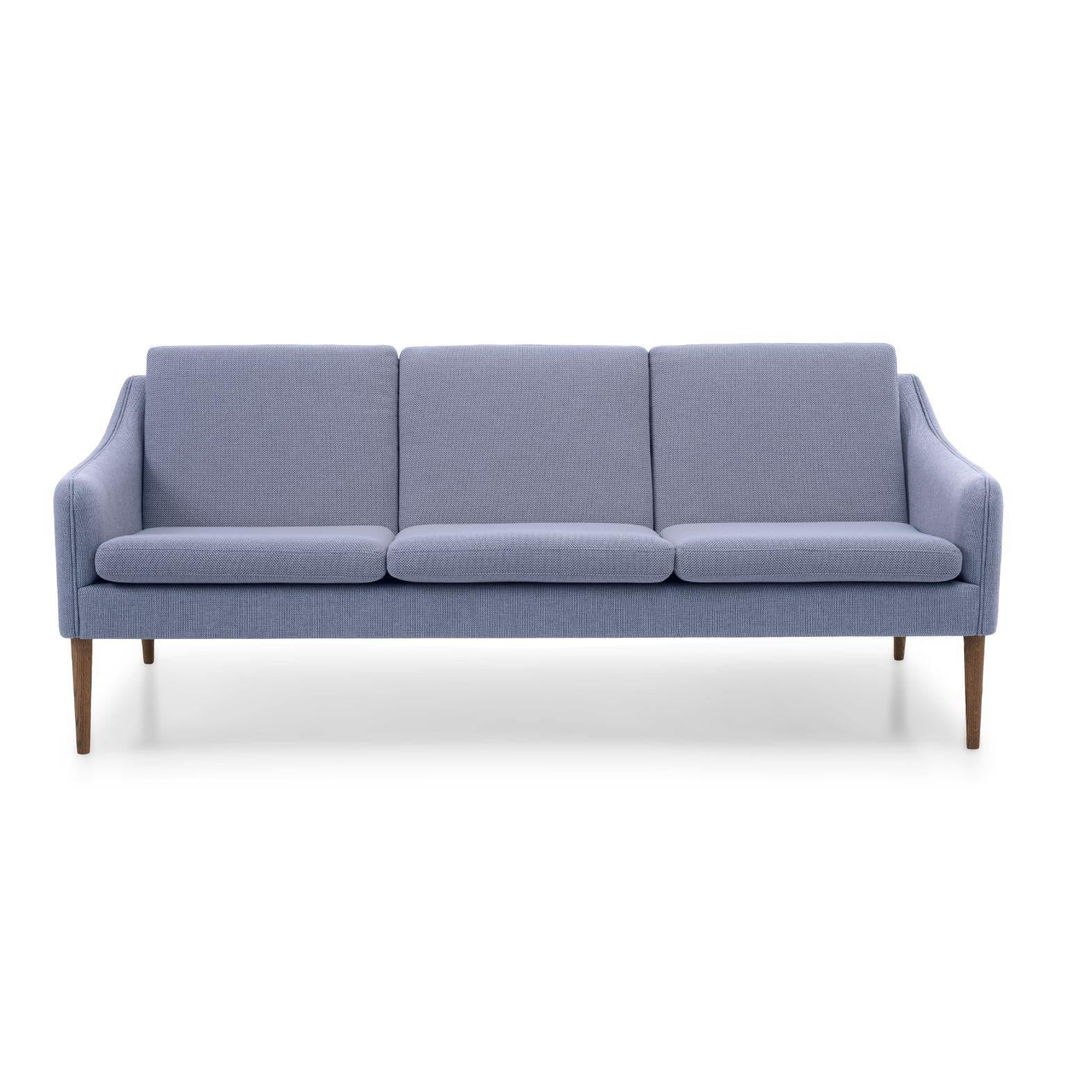 Mr Olsen 3 seater oak soft violet by Warm Nordic
Dimensions: D201 x W79 x H 78/46 cm
Material: Textile upholstery, Foam, Spring system, Solid oiled oak legs, Solid smoked oak legs
Weight: 50 kg
Also available in different colours and finishes.