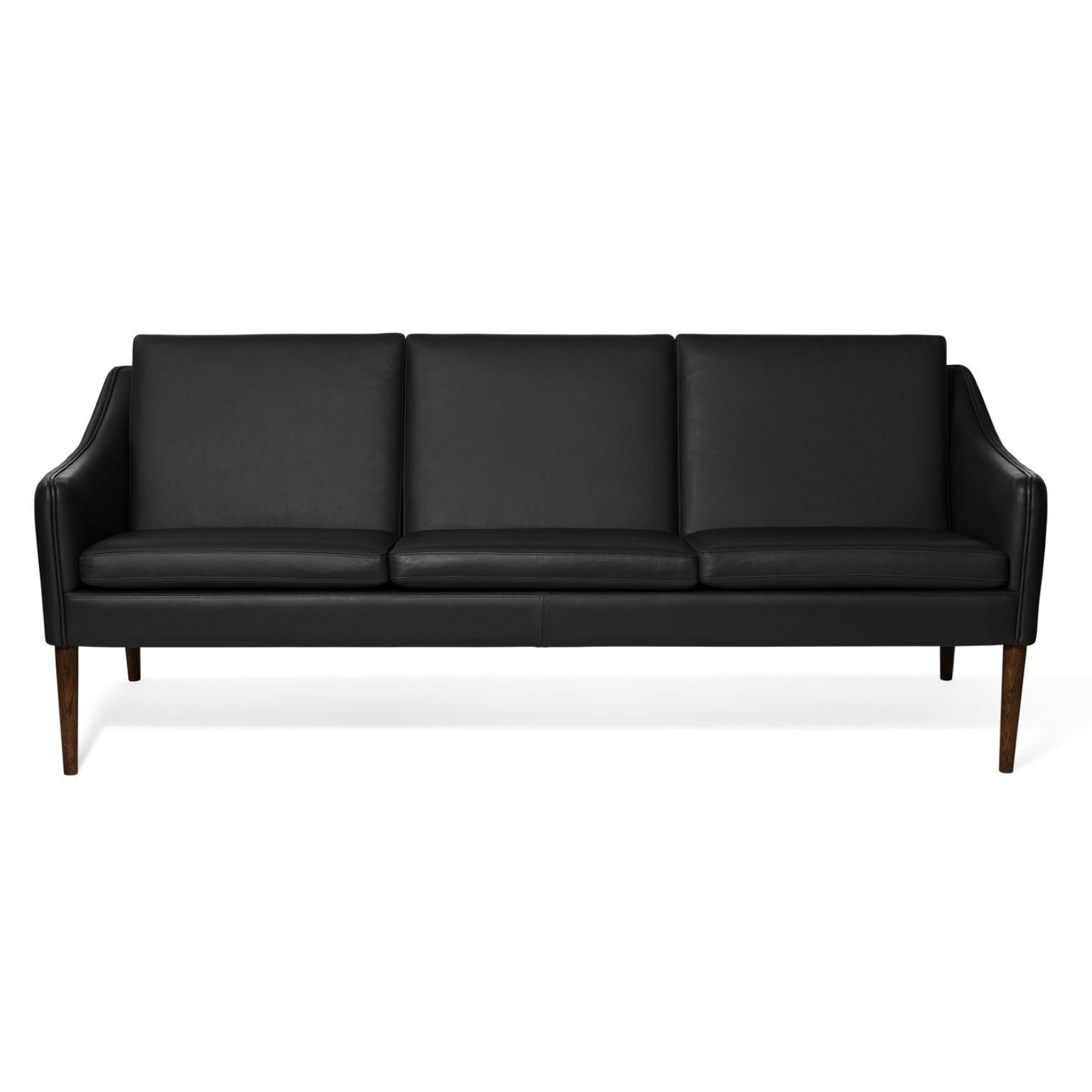 Mr Olsen 3 places noyer challenger cuir noir par Warm Nordic
Dimensions : D201 x L79 x H 78/46 cm
Matière : Revêtement textile, mousse, système de ressorts, pieds en chêne massif huilé, pieds en chêne massif fumé, cuir.
Poids : 50 kg
Également