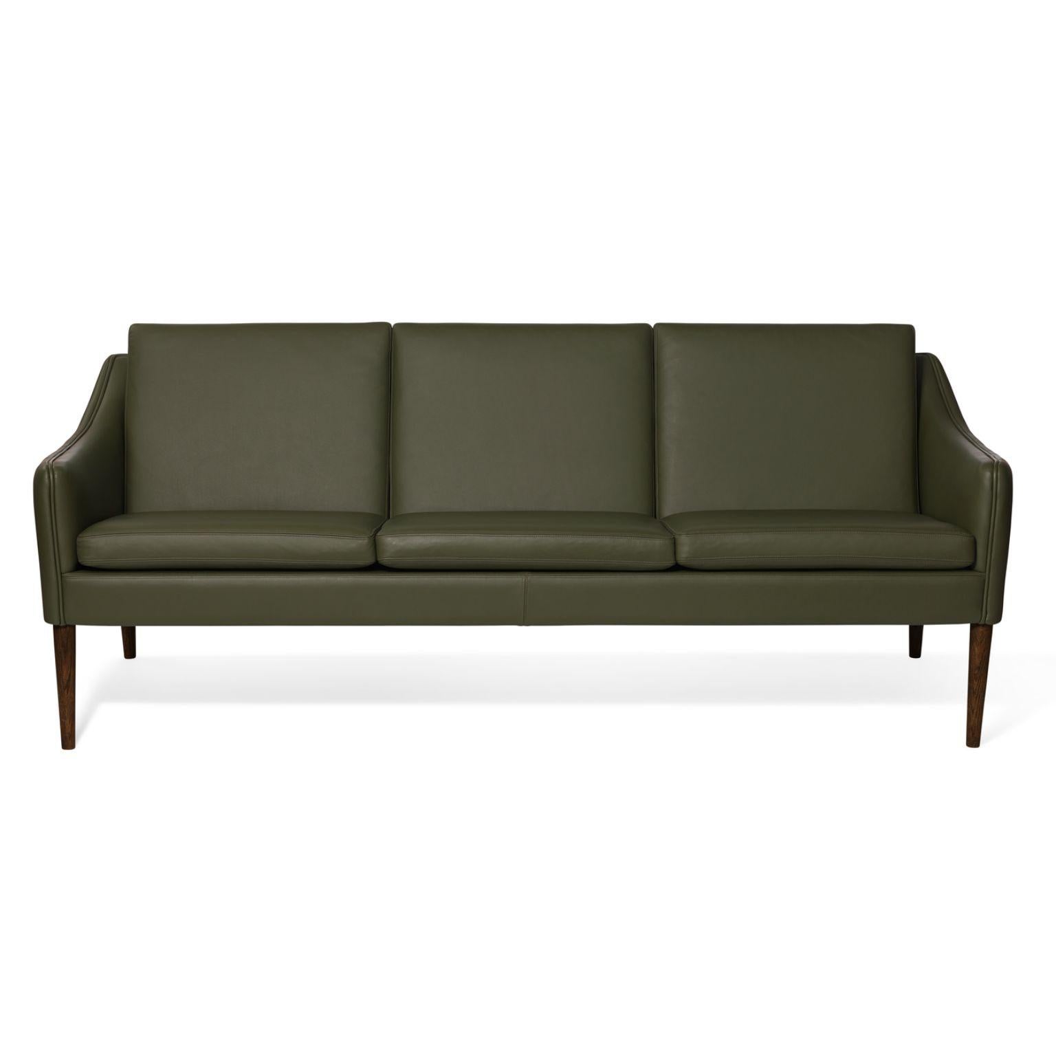 Mr Olsen 3 places noyer challenger pickle green leather by Warm Nordic
Dimensions : D201 x L79 x H 78/46 cm
Matière : Sellerie textile, Mousse, Système de ressorts, Pieds en chêne massif huilé, Pieds en chêne massif fumé, Cuir
Poids : 50