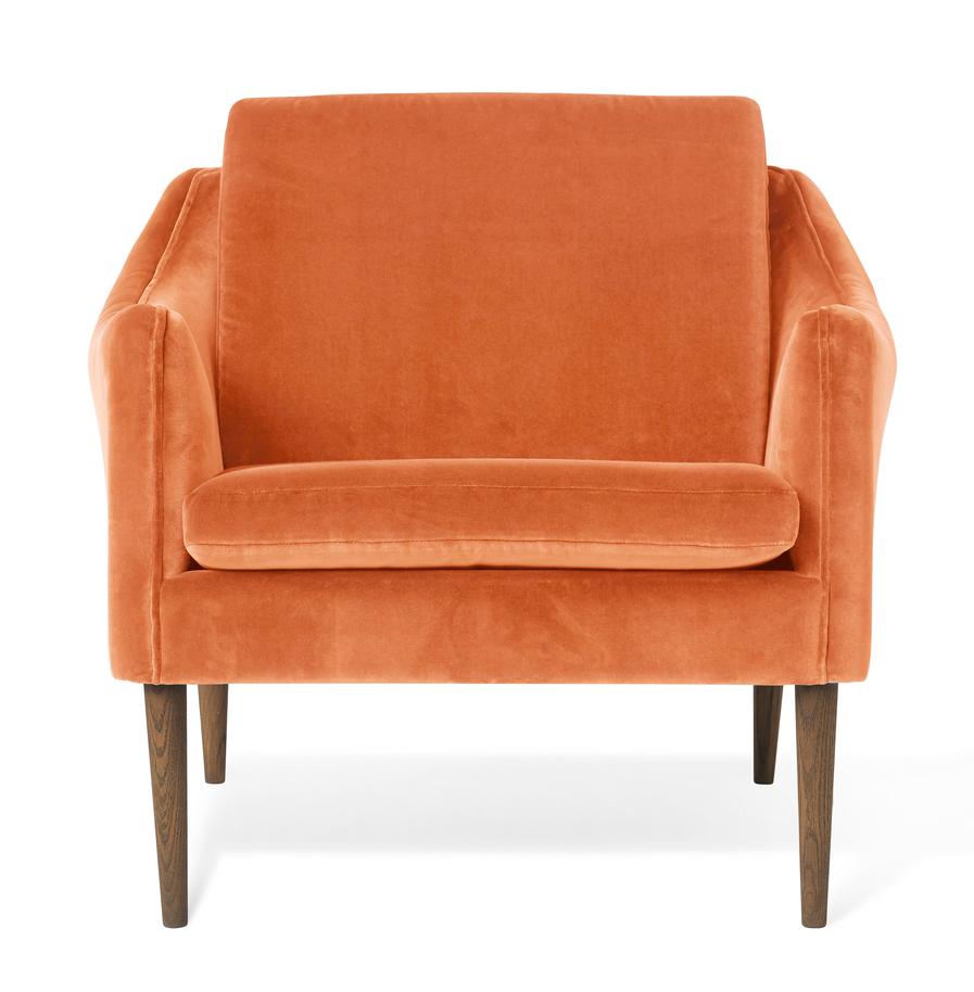 Mr. Olsen lounge chair solid smoked oak rusty rose by Warm Nordic
Dimensions: D81 x W79 x H 78 cm.
Material: Textile upholstery, Foam, Spring system, Oak
Weight: 27 kg
Also available in different colours, materials and finishes. 

A classic,