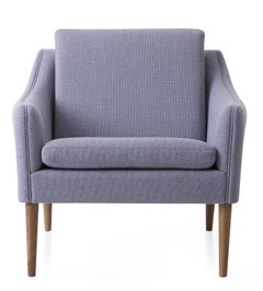 Sedia da salotto Mr. Olsen in massello di Oak Oak fumé Soft Violet di Warm Nordic