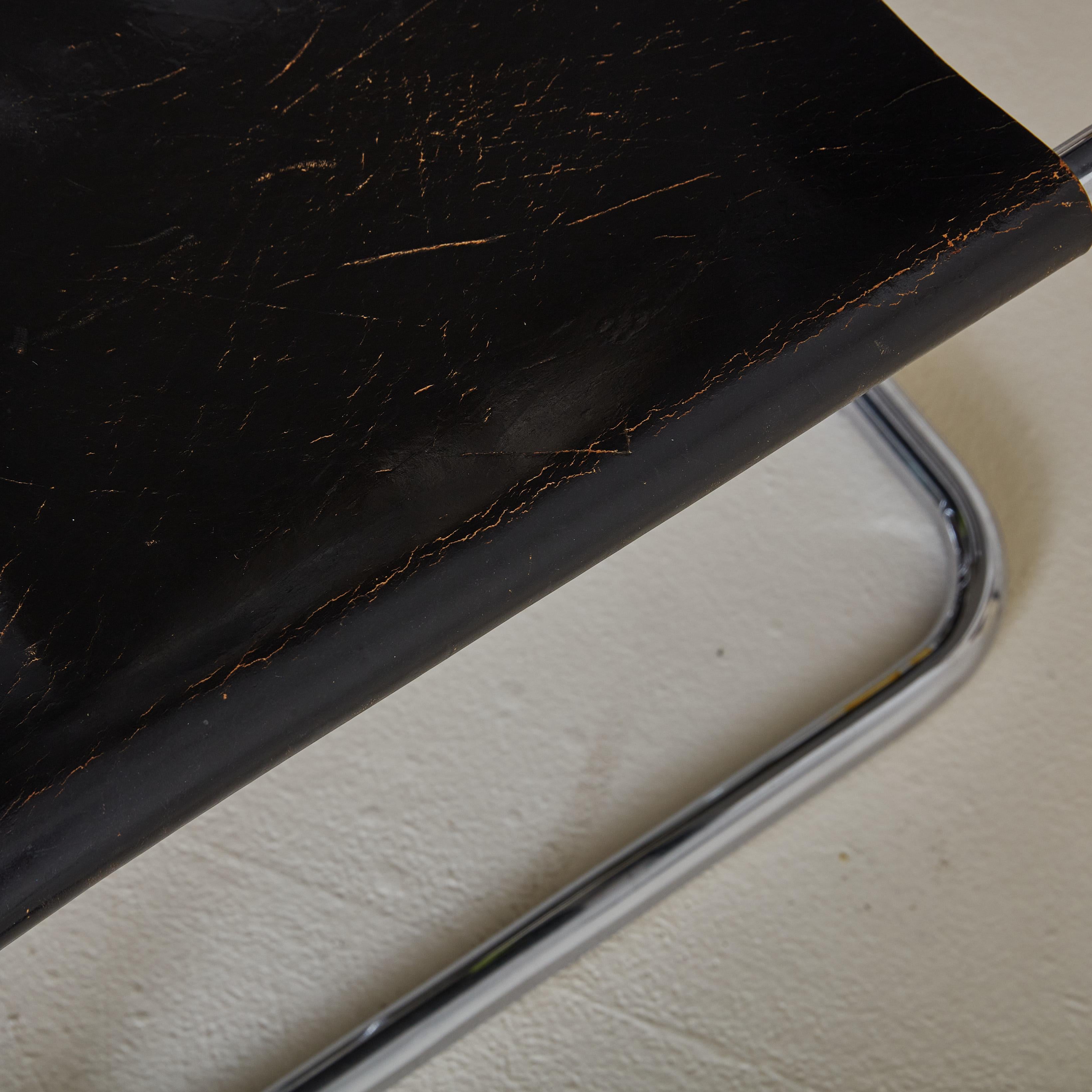 Chaise en cuir noir 'MR10' par Mies Van Der Rohe, USA années 1970 - 4 Disponibles en vente 4