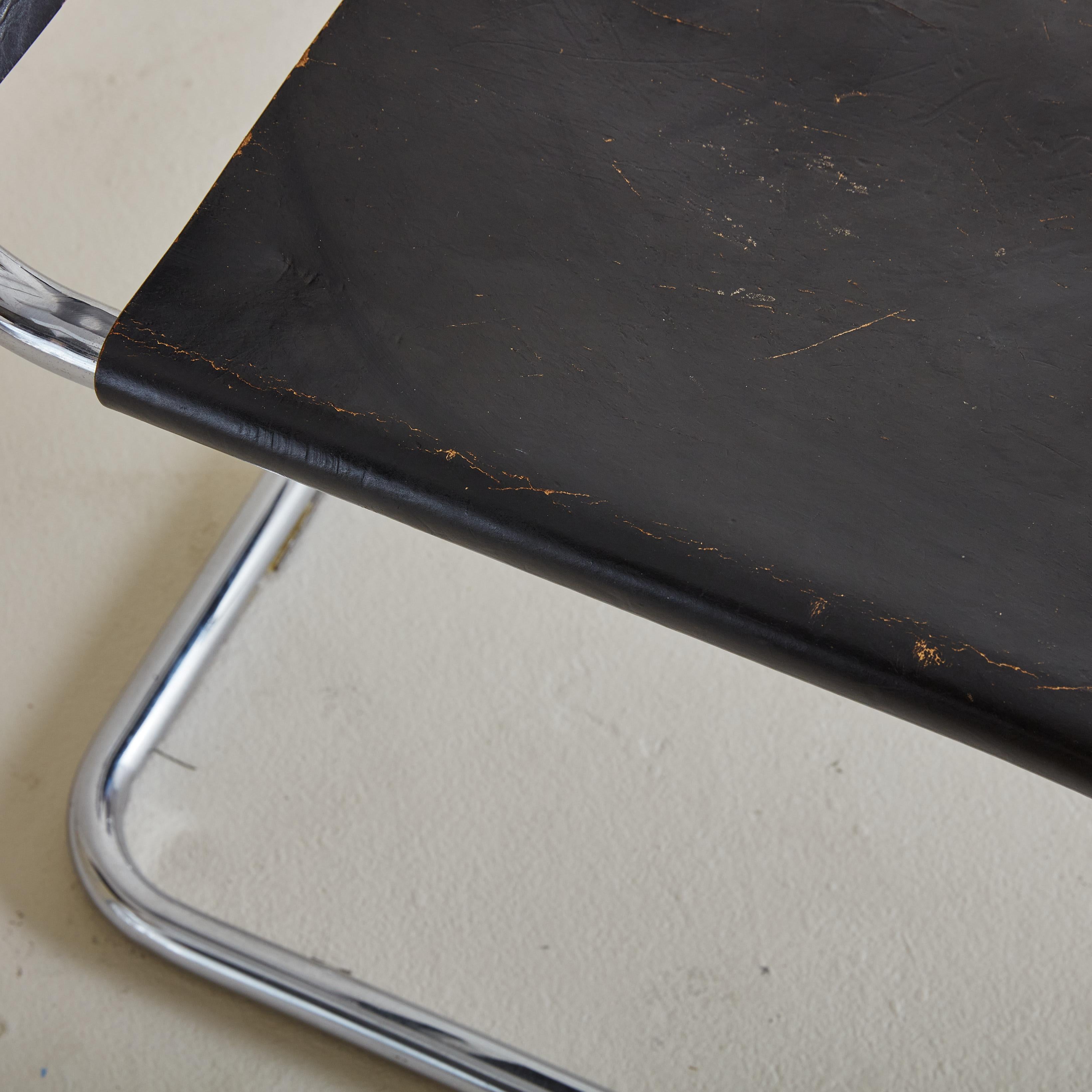 Fin du 20e siècle Chaise en cuir noir 'MR10' par Mies Van Der Rohe, USA années 1970 - 4 Disponibles en vente