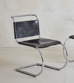 Chaise en cuir noir 'MR10' par Mies Van Der Rohe, USA années 1970 - 4 Disponibles