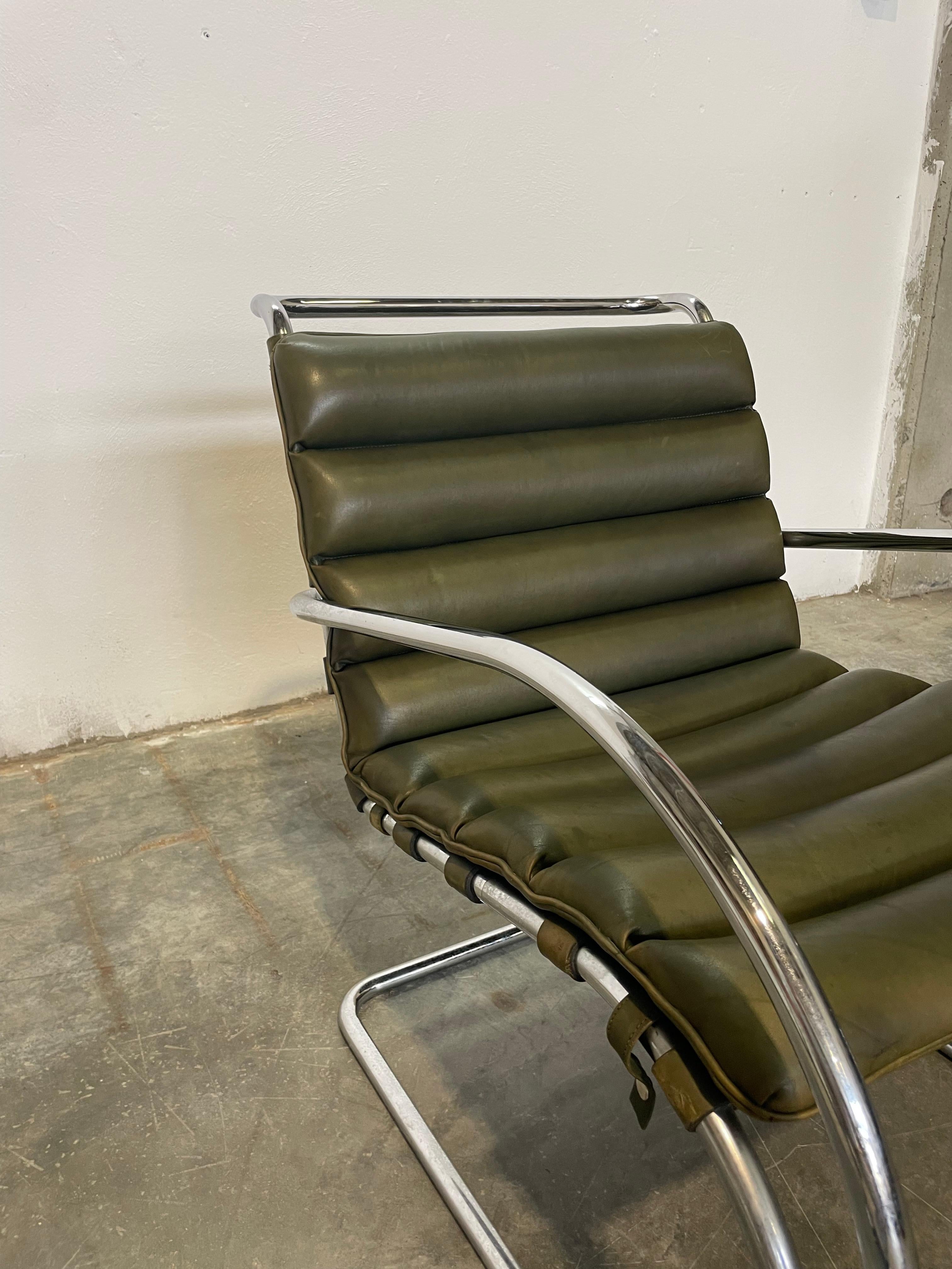 Leather Mr10 Lounge Chair Mies Van Der Rohe Knoll For Sale
