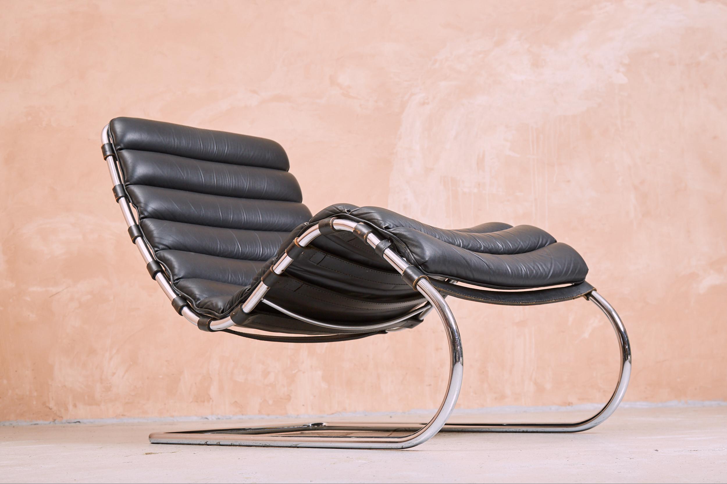 Mr100 Chaise Longue Bauhaus Chair by Mies Van Der Rohe, 1970s 4