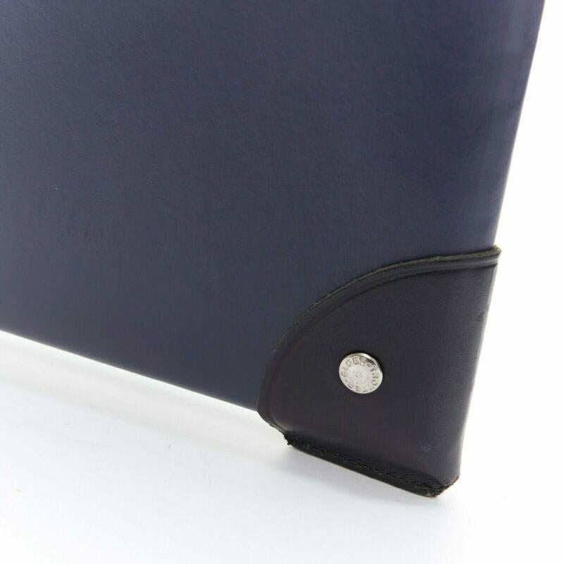 MR.BATHING APE GLOBE-TROTTER 2011 enveloppe bleu marine en fibre de valcan en vente 1