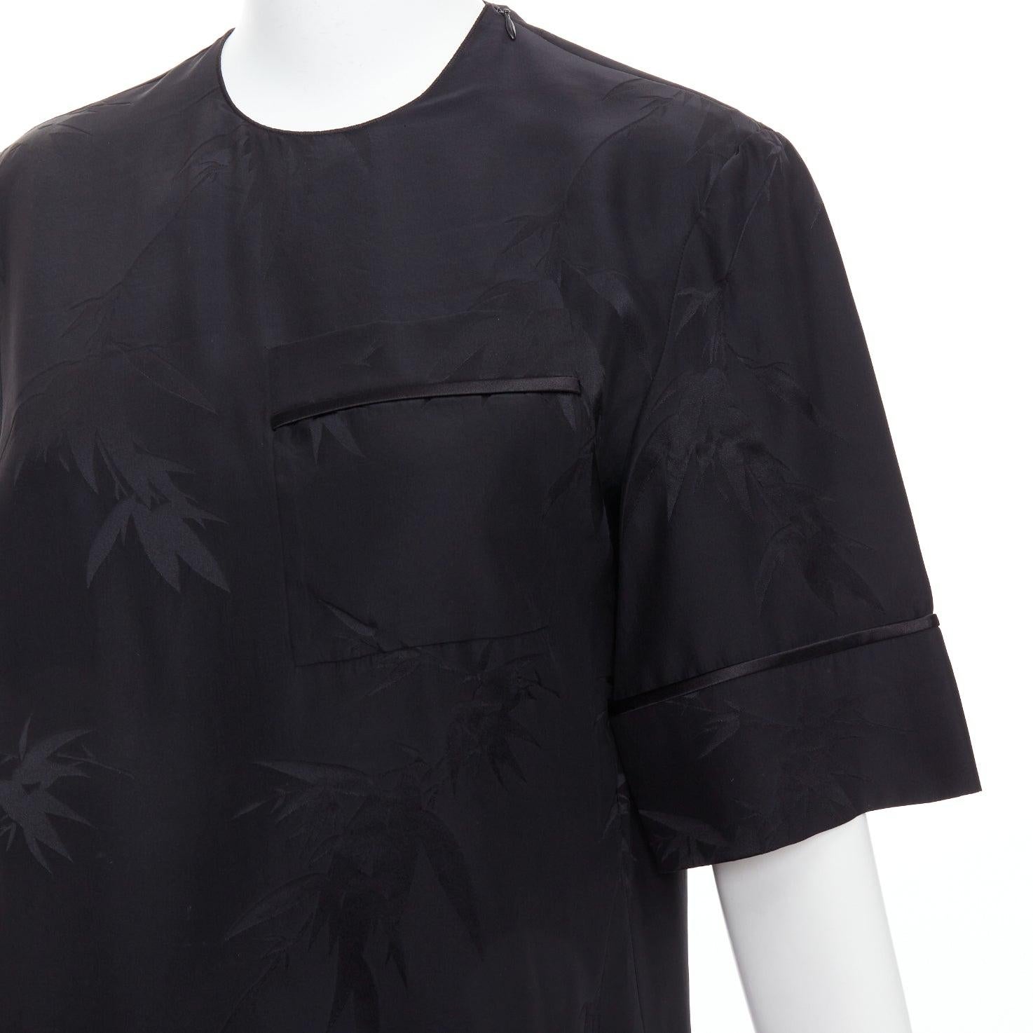 Ensemble chemise-pantalon décontracté MS MIN 100 % soie brocart de bambou noir
Référence : VAEC/A00005
Marque : Mme Min
MATERIAL : Soie
Couleur : Noir
Motif : Floral
Fermeture : élastique
Détails supplémentaires : Fermeture à glissière sur