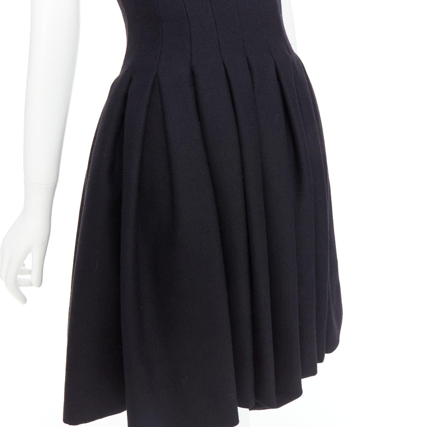 MS MIN black wool blend panelled fit flared knee dress Sz2
Reference: JACG/A00242
Brand: Ms Min
Material: Wool, Blend
Color: Black
Pattern: Solid
Closure: Zip
Lining: Black Fabric
Extra Details: Back zip.
Made in: China

CONDITION:
Condition: Very