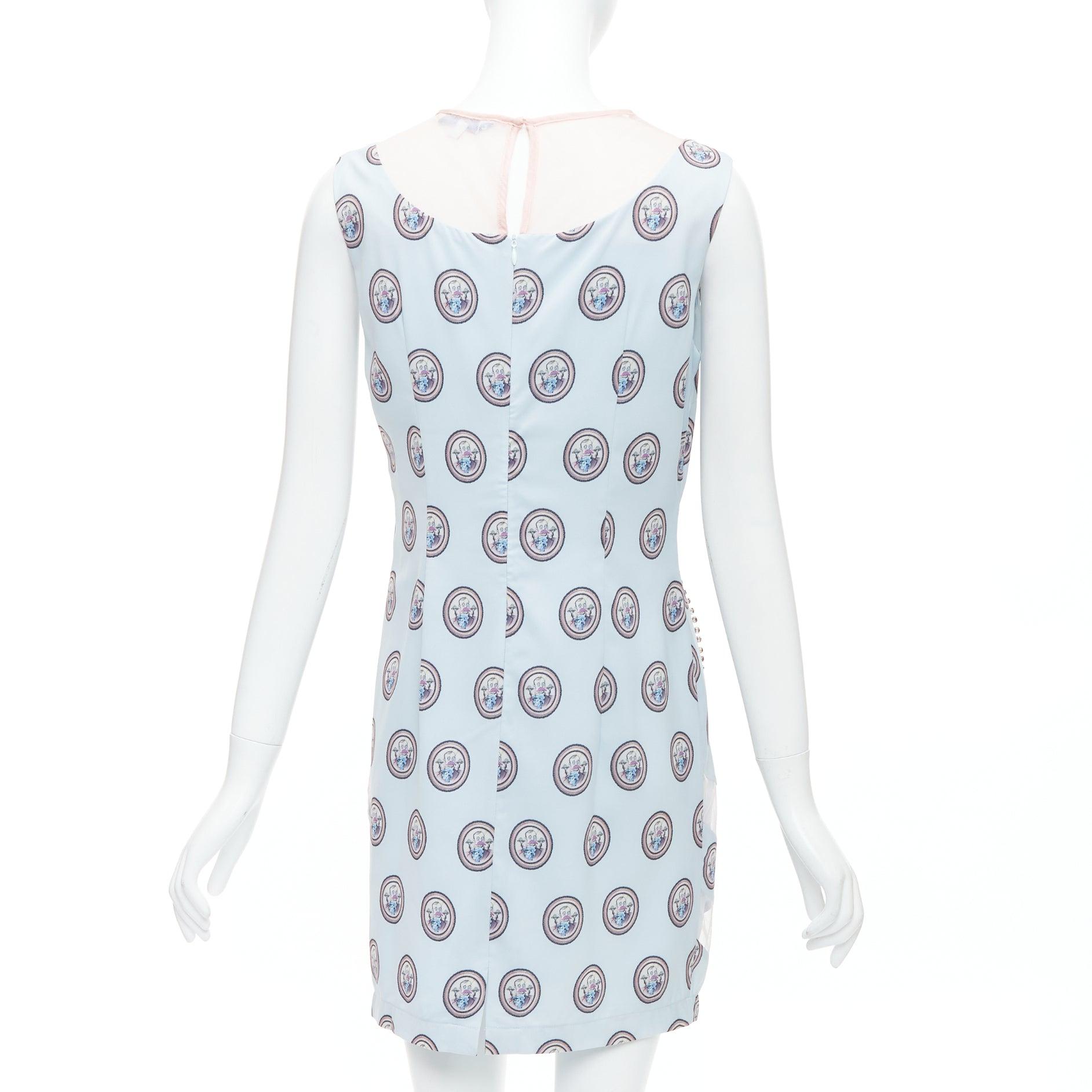 MSGM robe droite à imprimé portrait en soie mélangée bleu ciel avec ornements L Pour femmes en vente