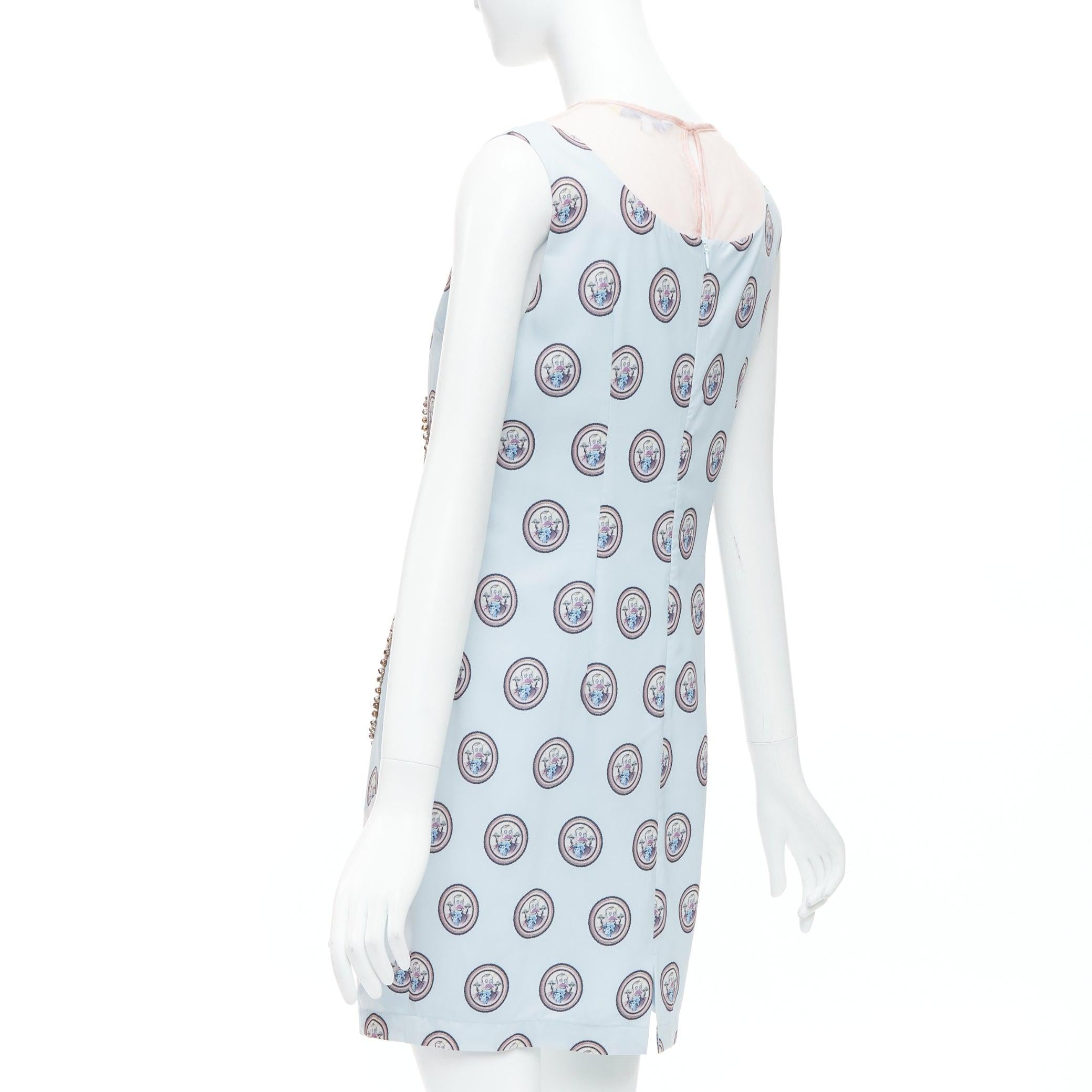 MSGM robe droite à imprimé portrait en soie mélangée bleu ciel avec ornements L en vente 1