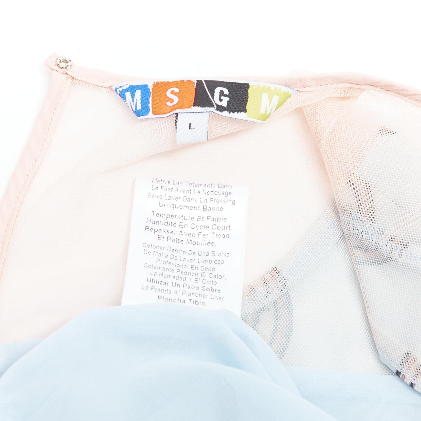 MSGM robe droite à imprimé portrait en soie mélangée bleu ciel avec ornements L en vente 3