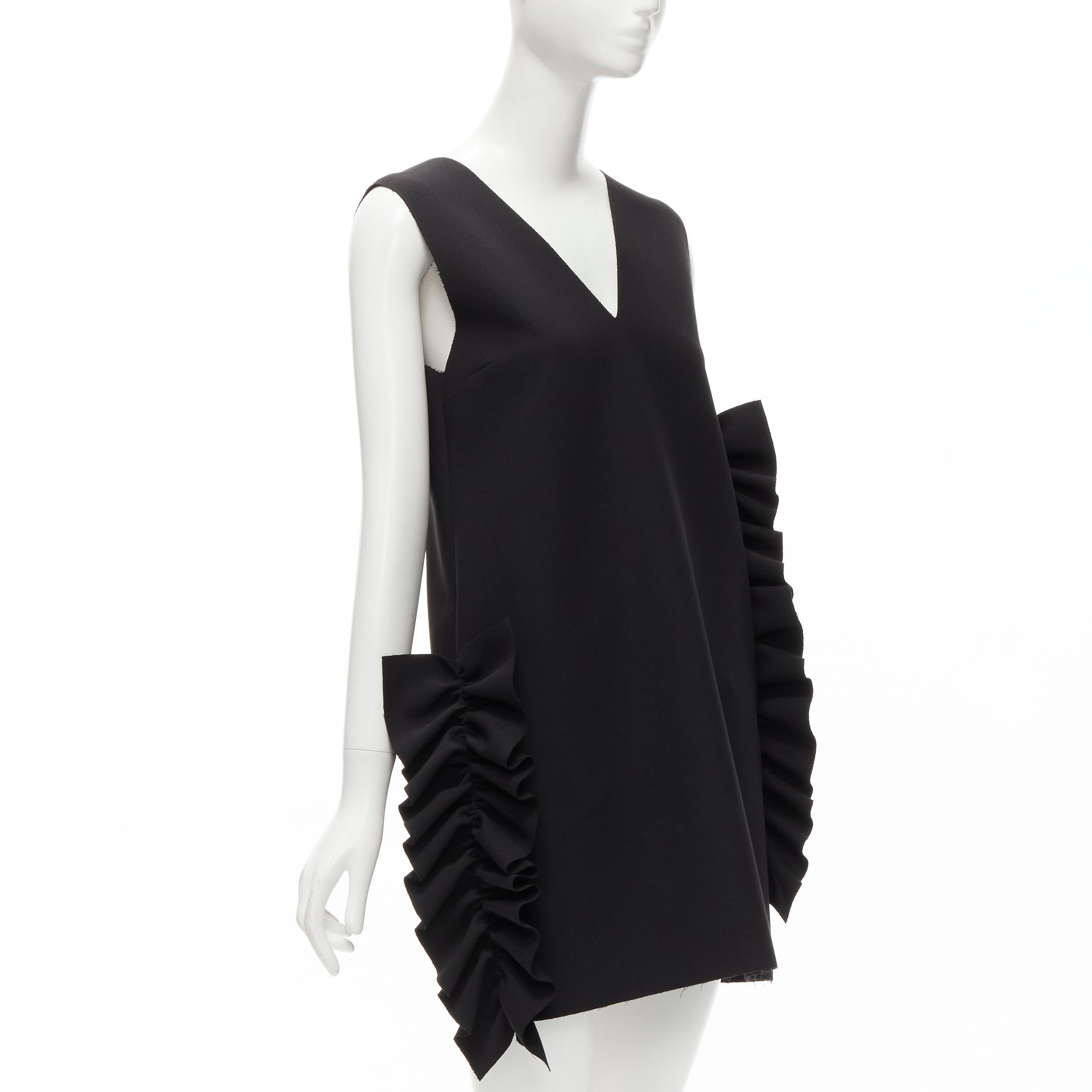 Black MSGM black structured ruffles V neck logo zip mini dress IT40 S For Sale
