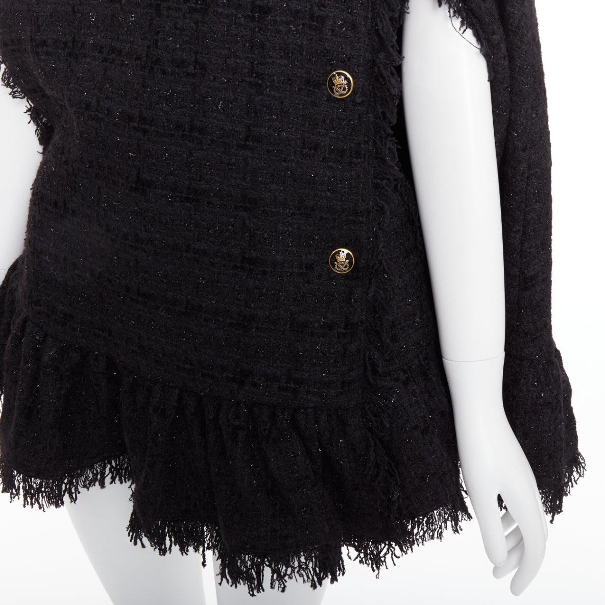 MSGM cappotto a mantella in tweed nero con bottoni varsity dorati e frange IT38 XS in vendita 2