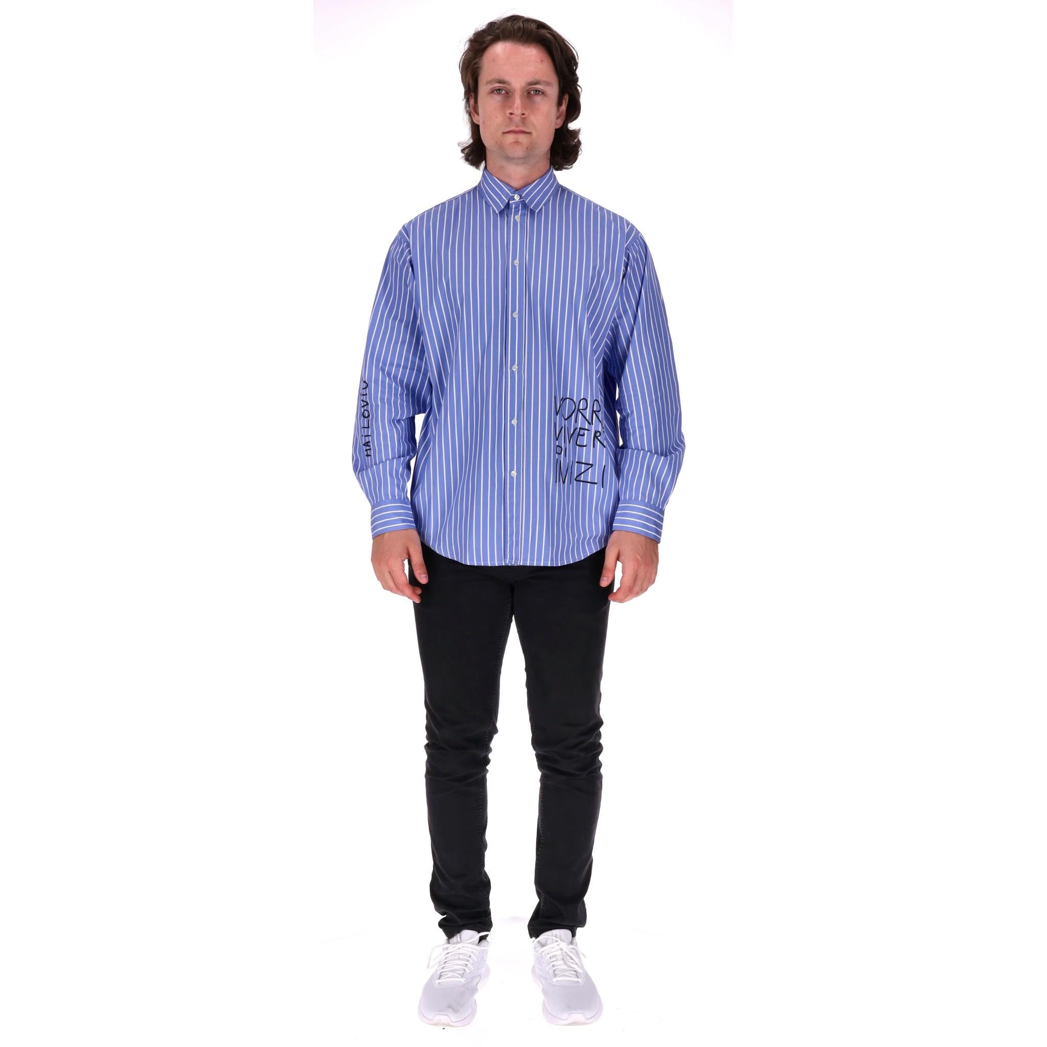 MSGM Cotton Striped Graphic Print Shirt

Blue shirt crafted from cotton with pinstripe design.

Detailed with black and red graphic prints and quotes.

Featuring a classic collar, button centre closure and buttoned cuffs.

Rrp Approx. £300

Size –