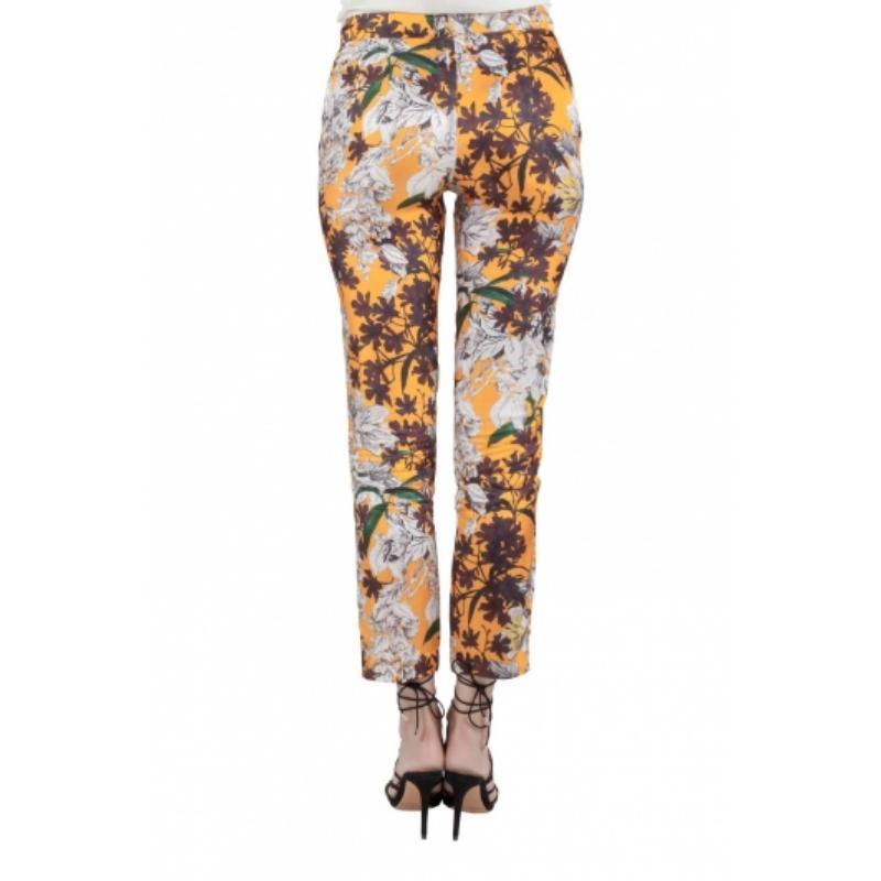 MSGM Orange Floral Print Sateen Relaxed Fit Tapered Trousers S en Excelente estado para la venta en Dubai, Al Qouz 2