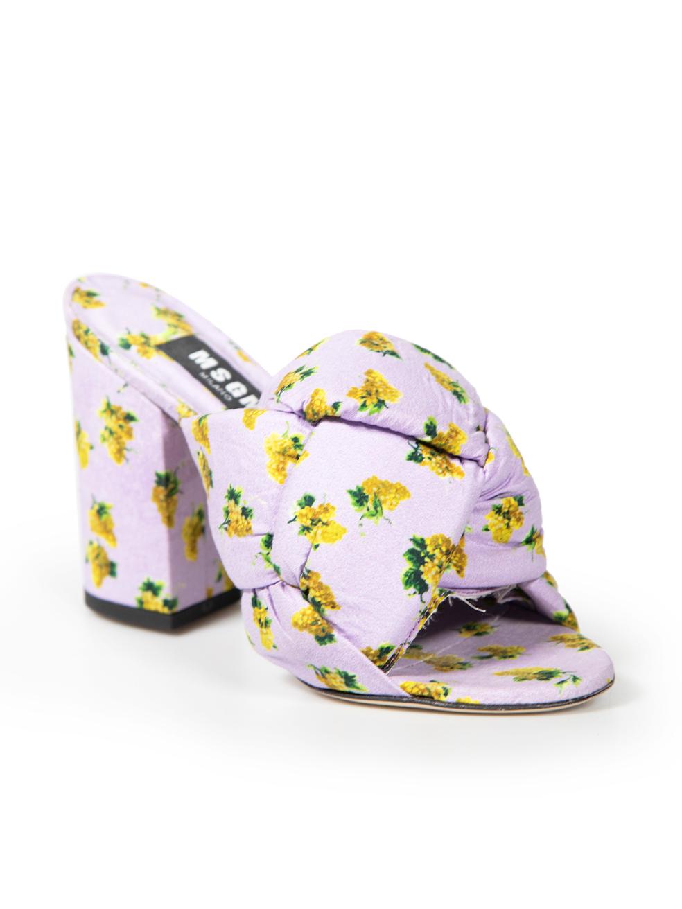 CONDITION is Very good. Hardly any visible wear to shoes is evident on this used MSGM designer resale item.
 
 
 
 Details
 
 
 Purple
 
 Cloth textile
 
 Slip on sandals
 
 Floral pattern
 
 Padded and weaved detail
 
 Open toe
 
 High block heel
