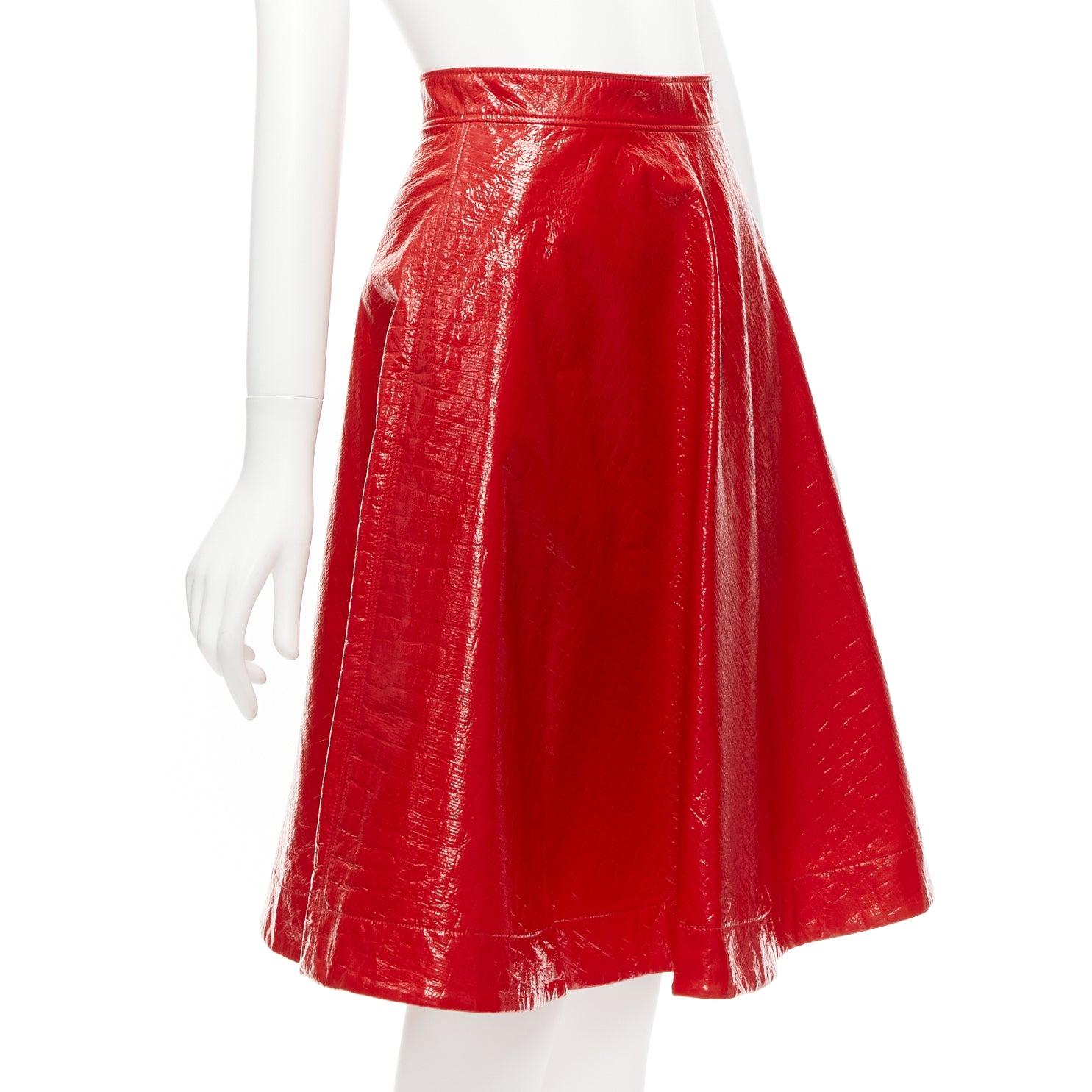 MSGM red faux patent high shine crinkled A-line flared skirt IT38 XS In Good Condition For Sale In Hong Kong, NT