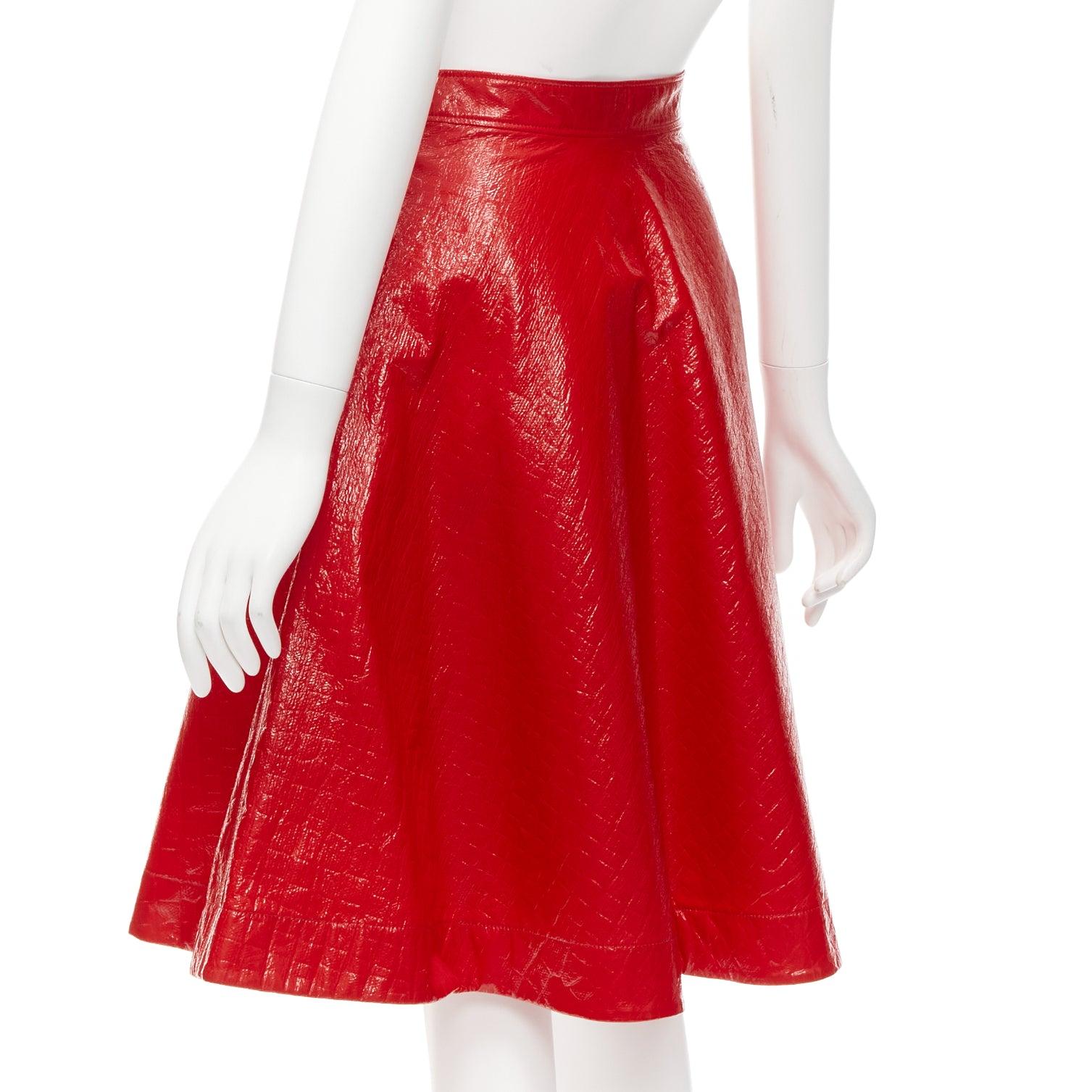 MSGM red faux patent high shine crinkled A-line flared skirt IT38 XS For Sale 2