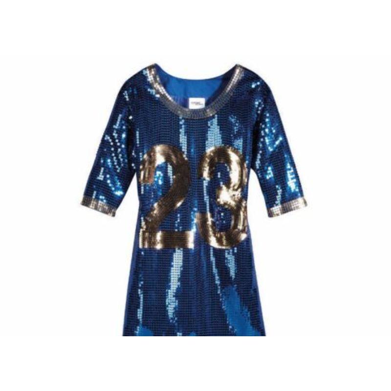 MSRP Adidas Originals x Jeremy Scott Paillettenblaues Jersey-Fußballkleid Seltenes M (Blau) im Angebot