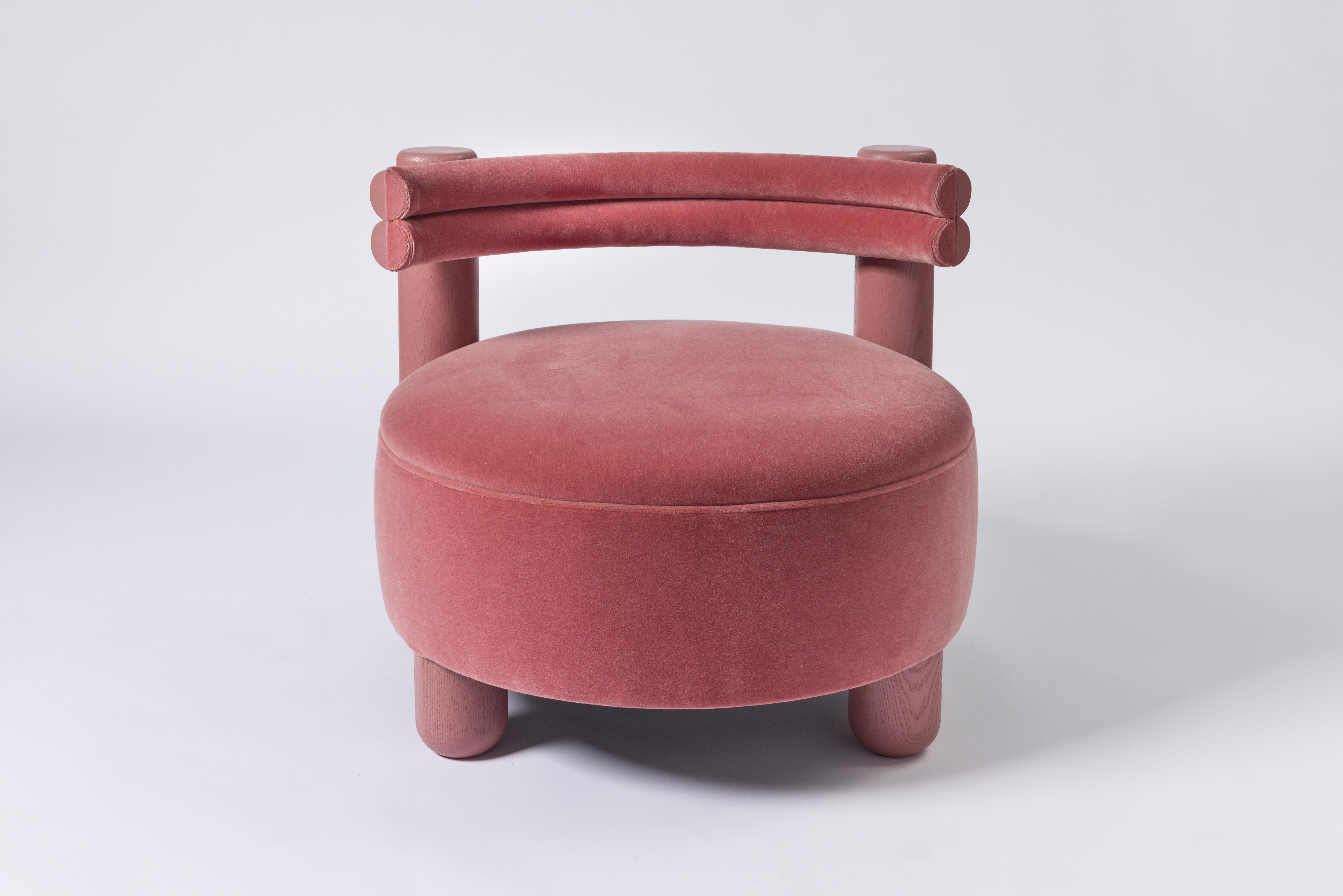American mt curve big chair in ash hardwood and mohair velvet For Sale