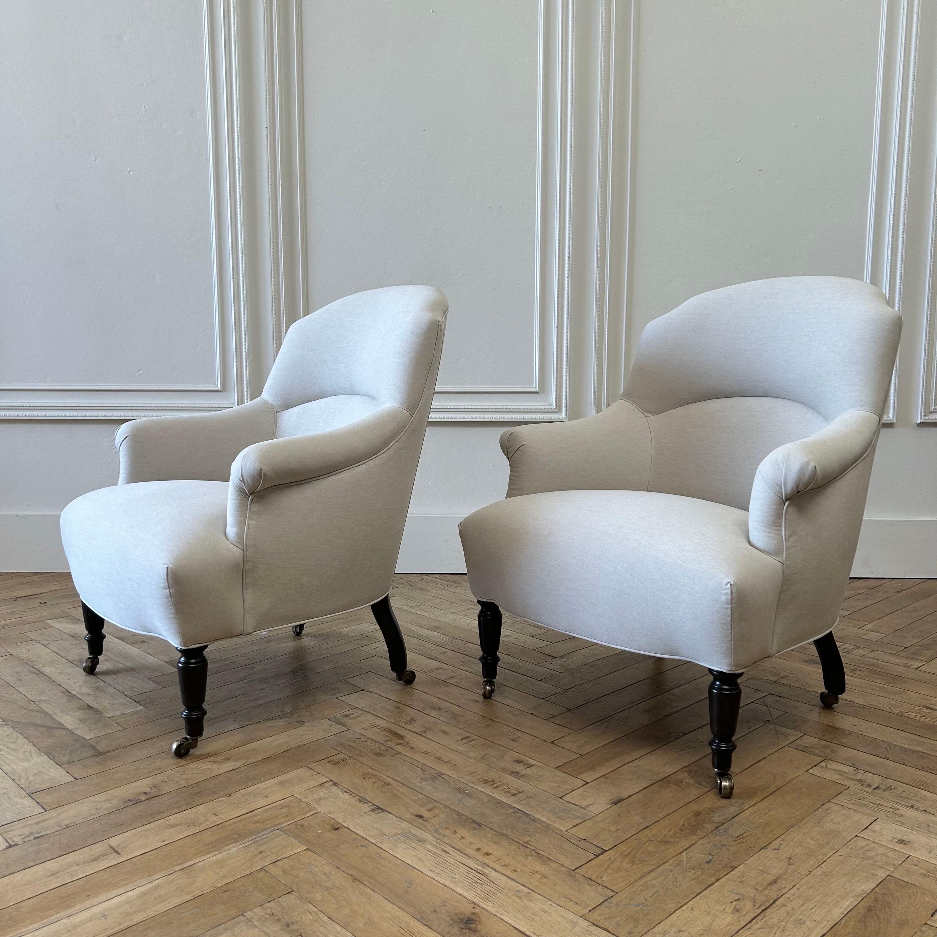 Contemporary MTO  -A. SWAPP Napoli Reproduction Club Chair in Natural Cotton Canvas For Sale