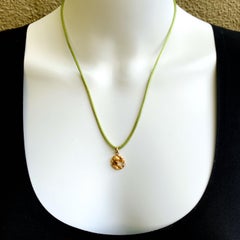 porte-monnaie ou breloque "Mucha Mermaid" Bijou Médaille avec accent en diamant en or jaune