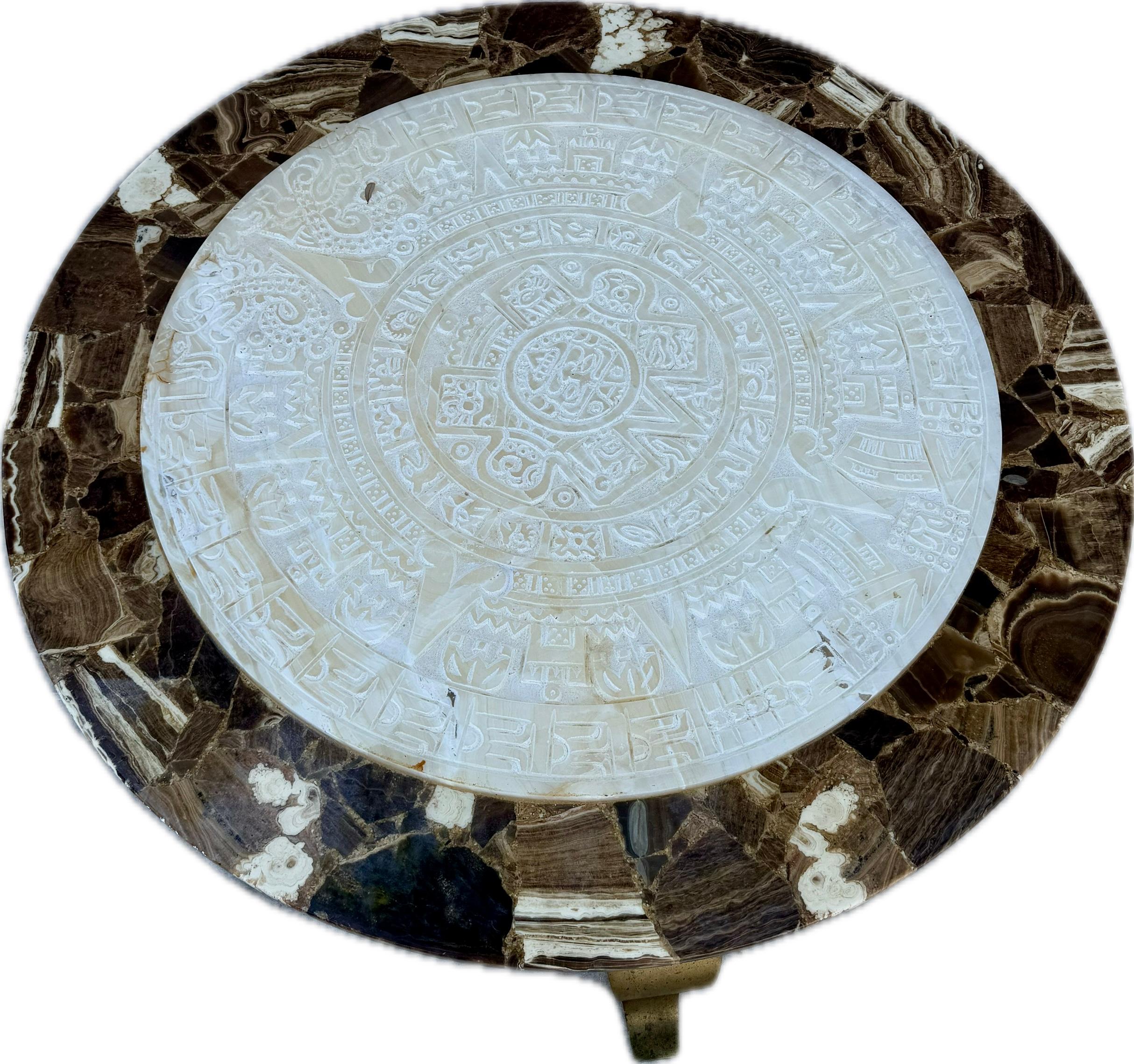Mexicain Table de cocktail ronde Mueller of Mexico en onyx et laiton en vente