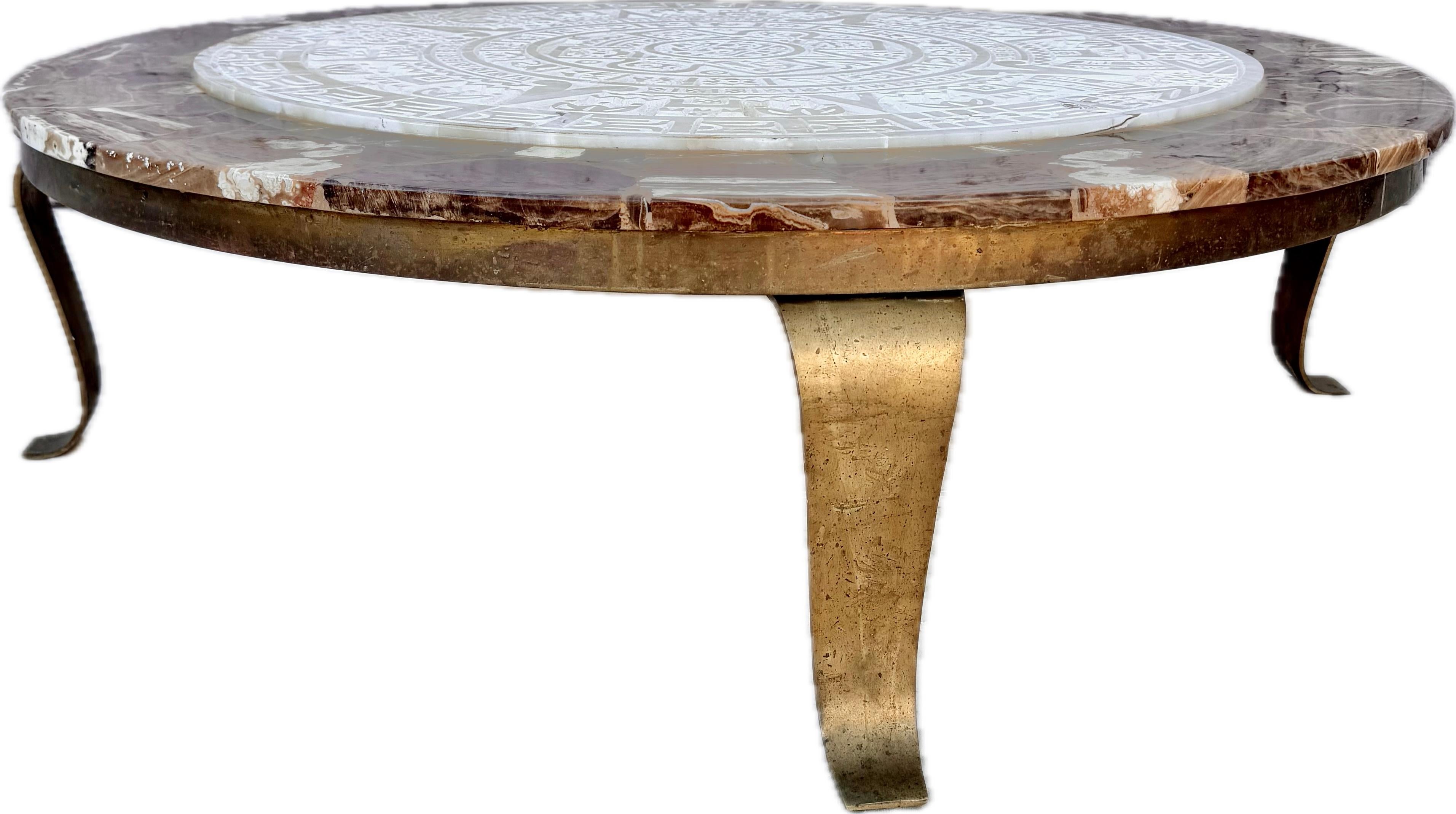 20ième siècle Table de cocktail ronde Mueller of Mexico en onyx et laiton en vente